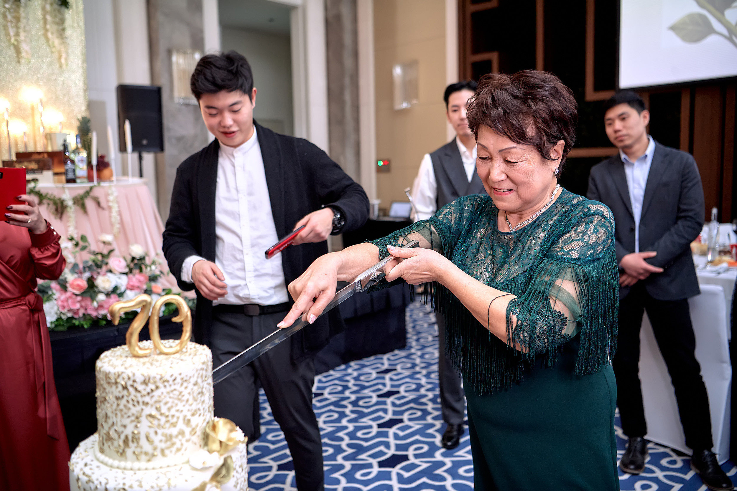 Юбилейный вечер Эллы Андреевны. Фотограф в Южной Корее