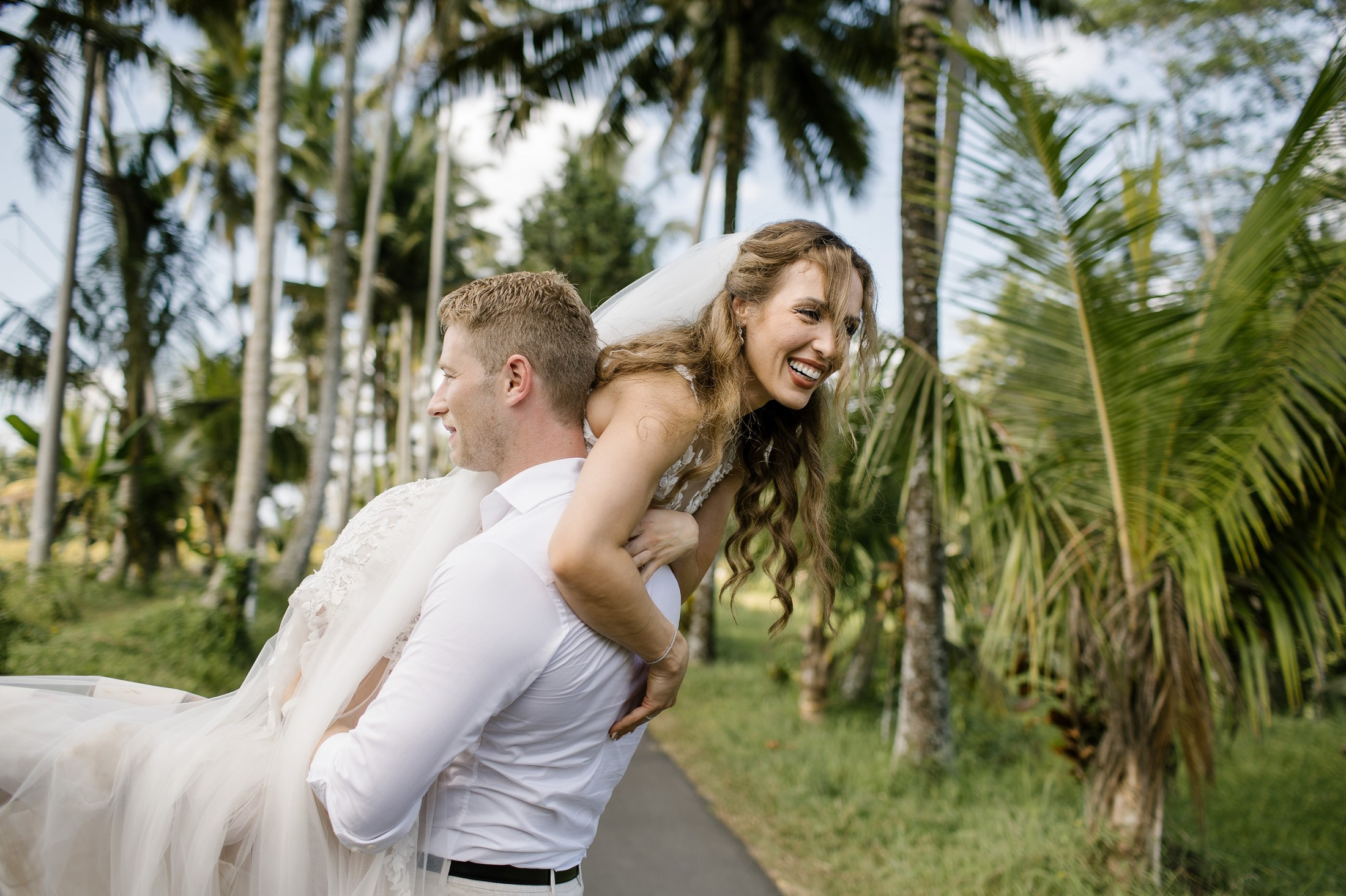Waterfall wedding. Get.it.feel — Aesthetic Photography and Videography