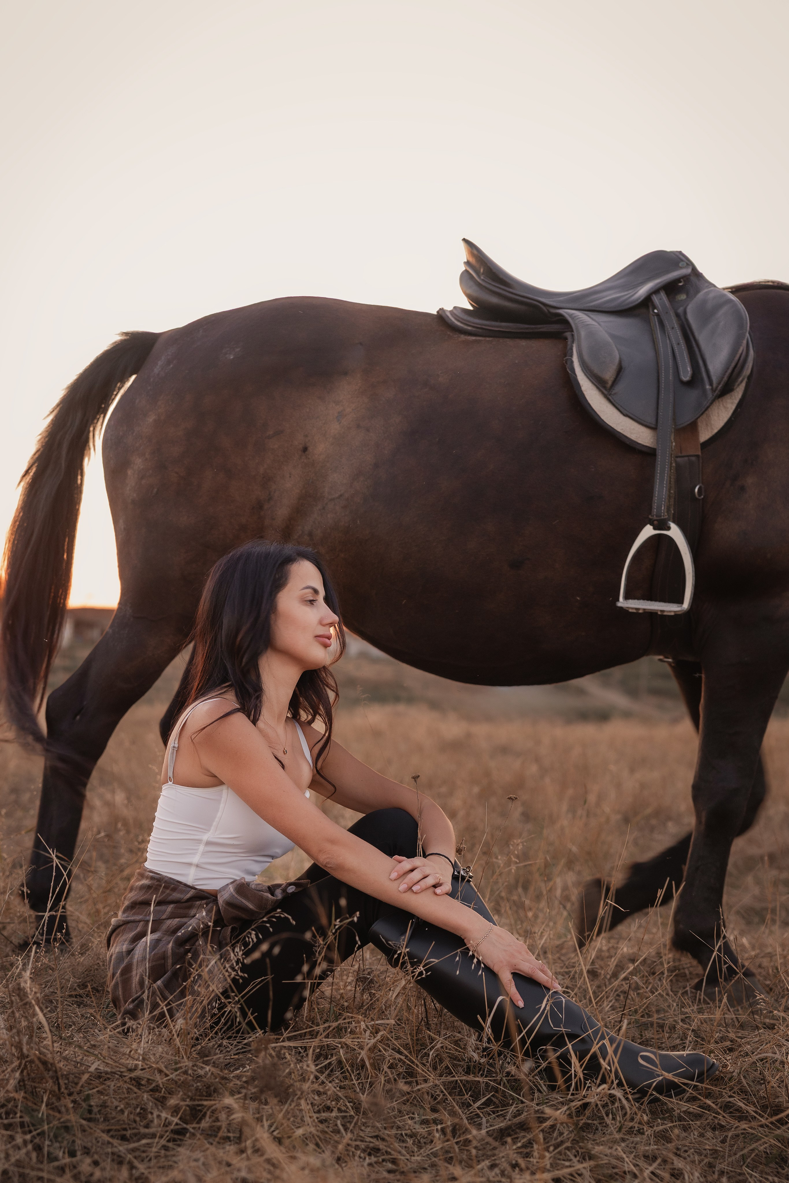 Eleganca v sedlu / Элегантность в седле. Fotograf Zoja | Fotografiranje krsta, poroke in družine v Sloveniji