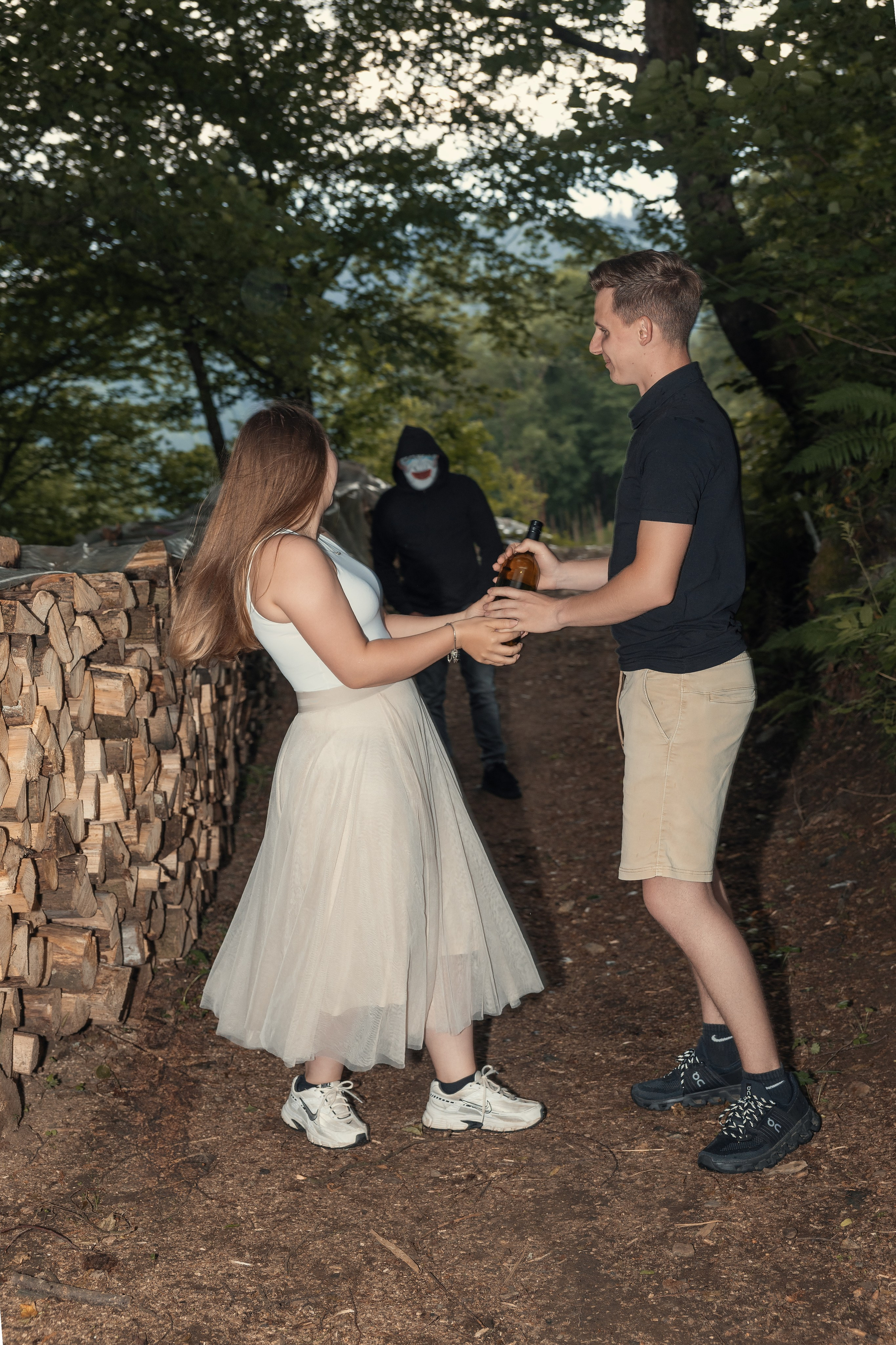 dramatično fotografiranje parov z masko