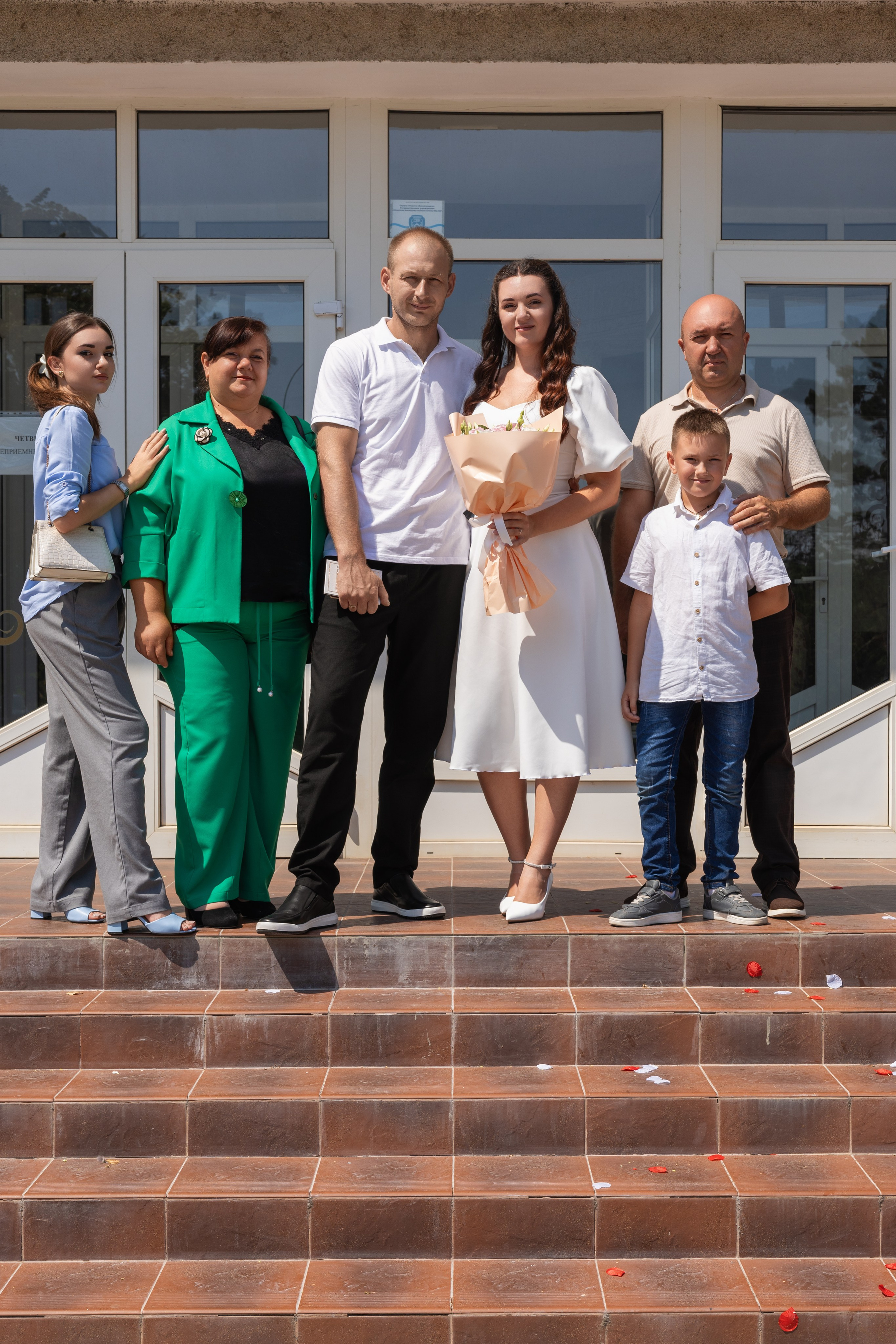Poročni dan: od zaobljube do sprehoda / Свадебный день: от клятвы до прогулки. Fotograf Zoja | Fotografiranje krsta, poroke in družine v Sloveniji