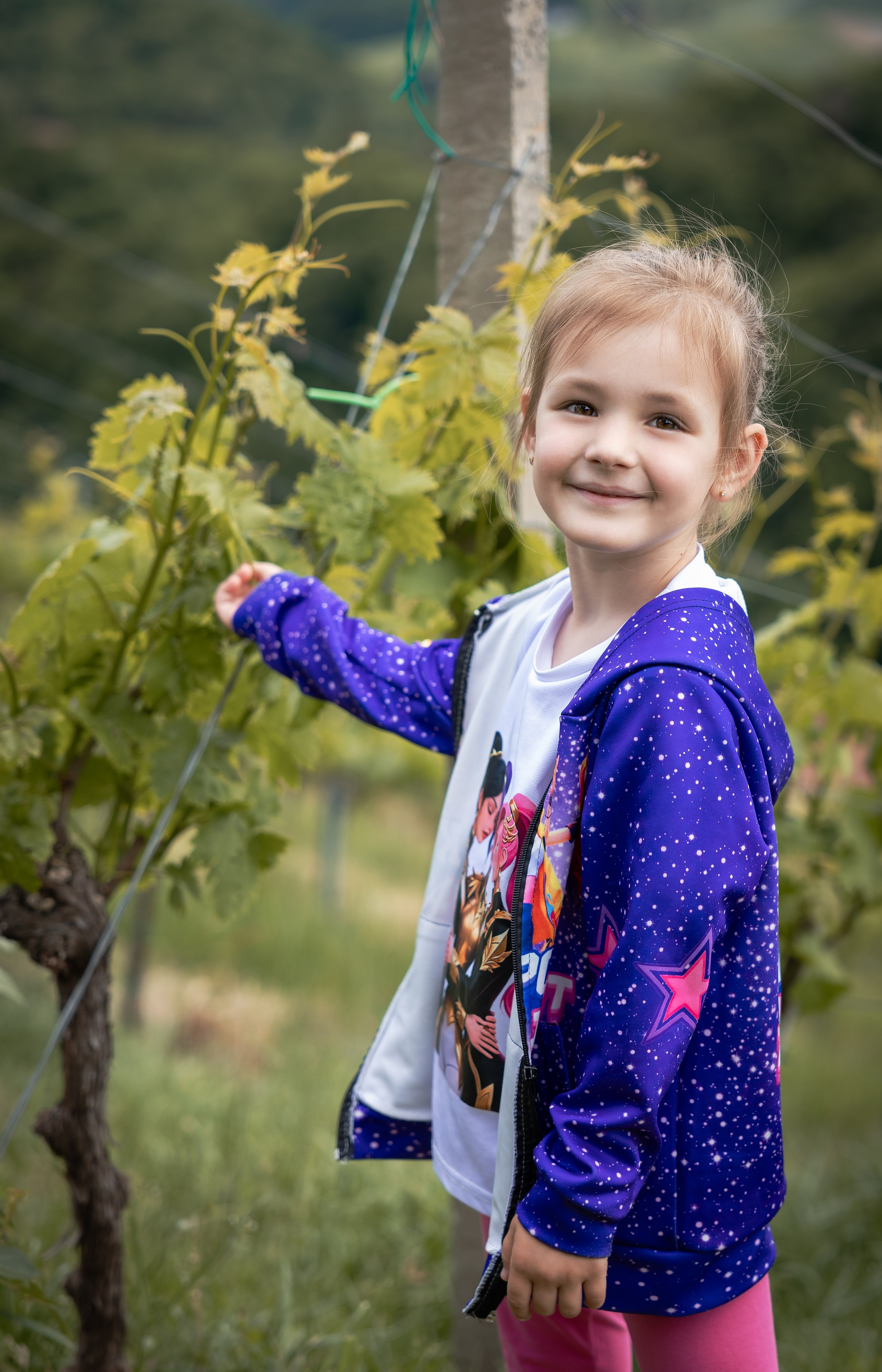 Otroški portret na Špičniku, fotografiranje otrok Maribor in Kungota7