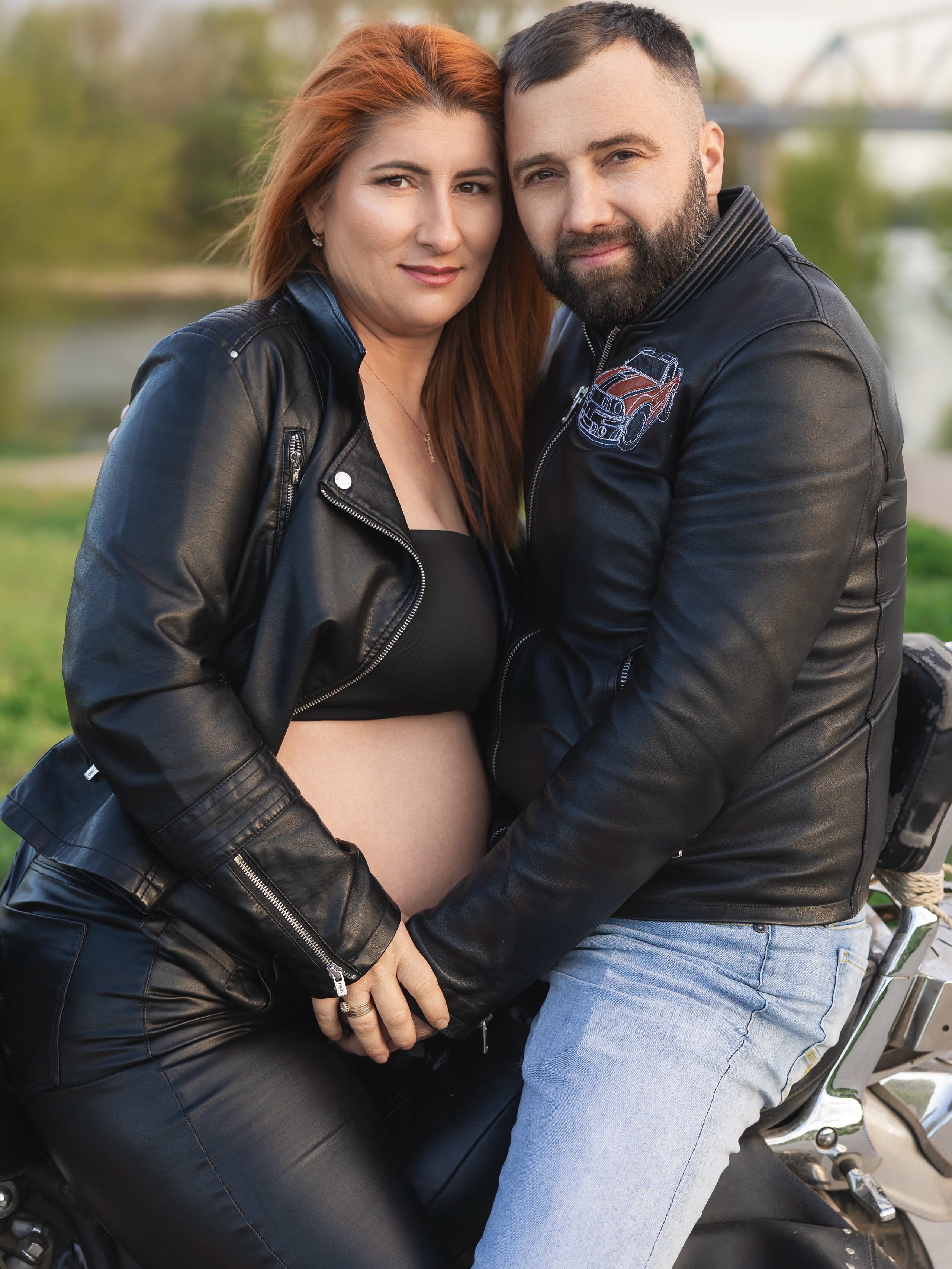 Nosečnost v stilu rock 'n' rolla / Беременность в стиле рок-н-ролл. Fotograf Zoja | Fotografiranje krsta, poroke in družine v Sloveniji