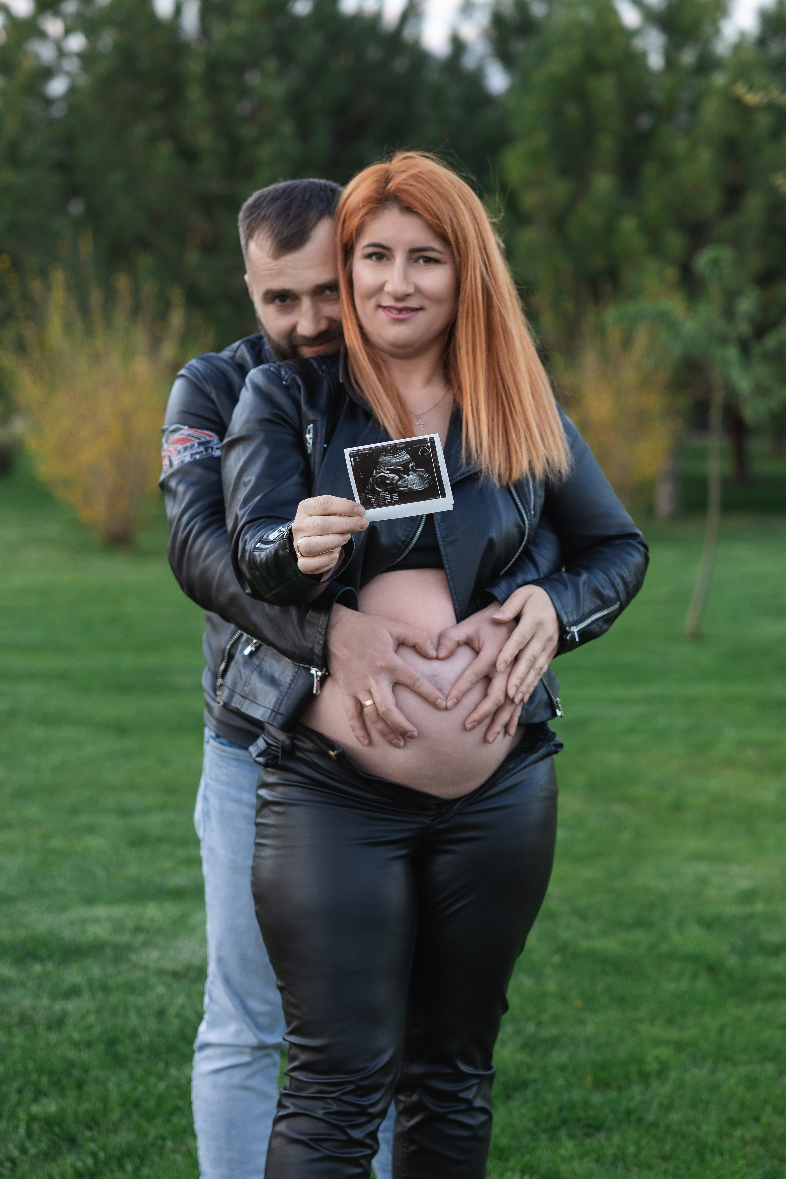 Nosečnost v stilu rock 'n' rolla / Беременность в стиле рок-н-ролл. Fotograf Zoja | Fotografiranje krsta, poroke in družine v Sloveniji
