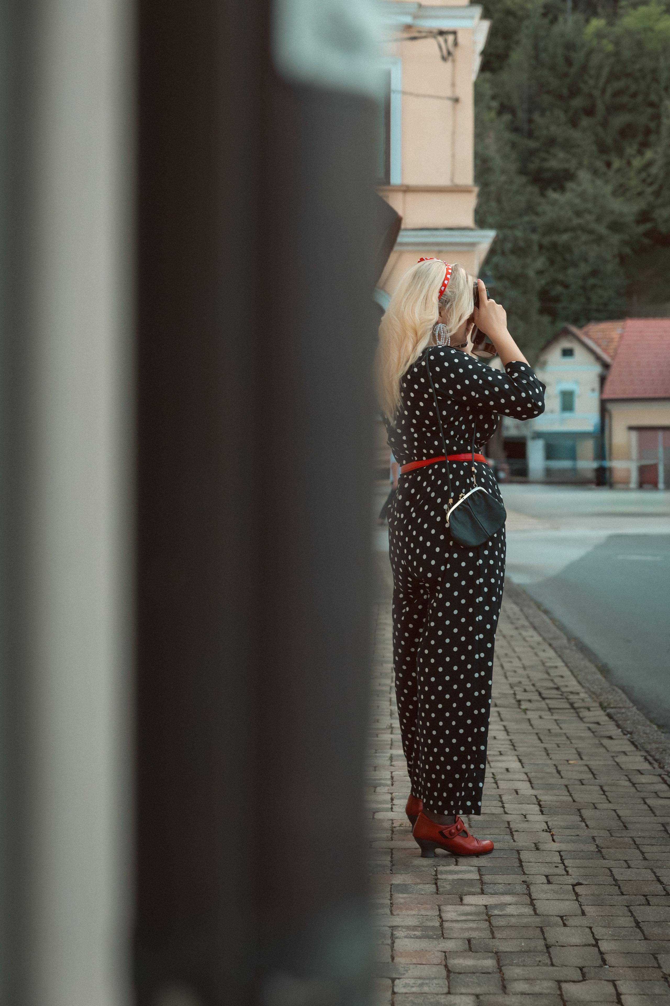 Filmski kadri v retro stilu. 🎬🖤. Fotograf Zoja | Fotografiranje krsta, poroke in družine v Sloveniji