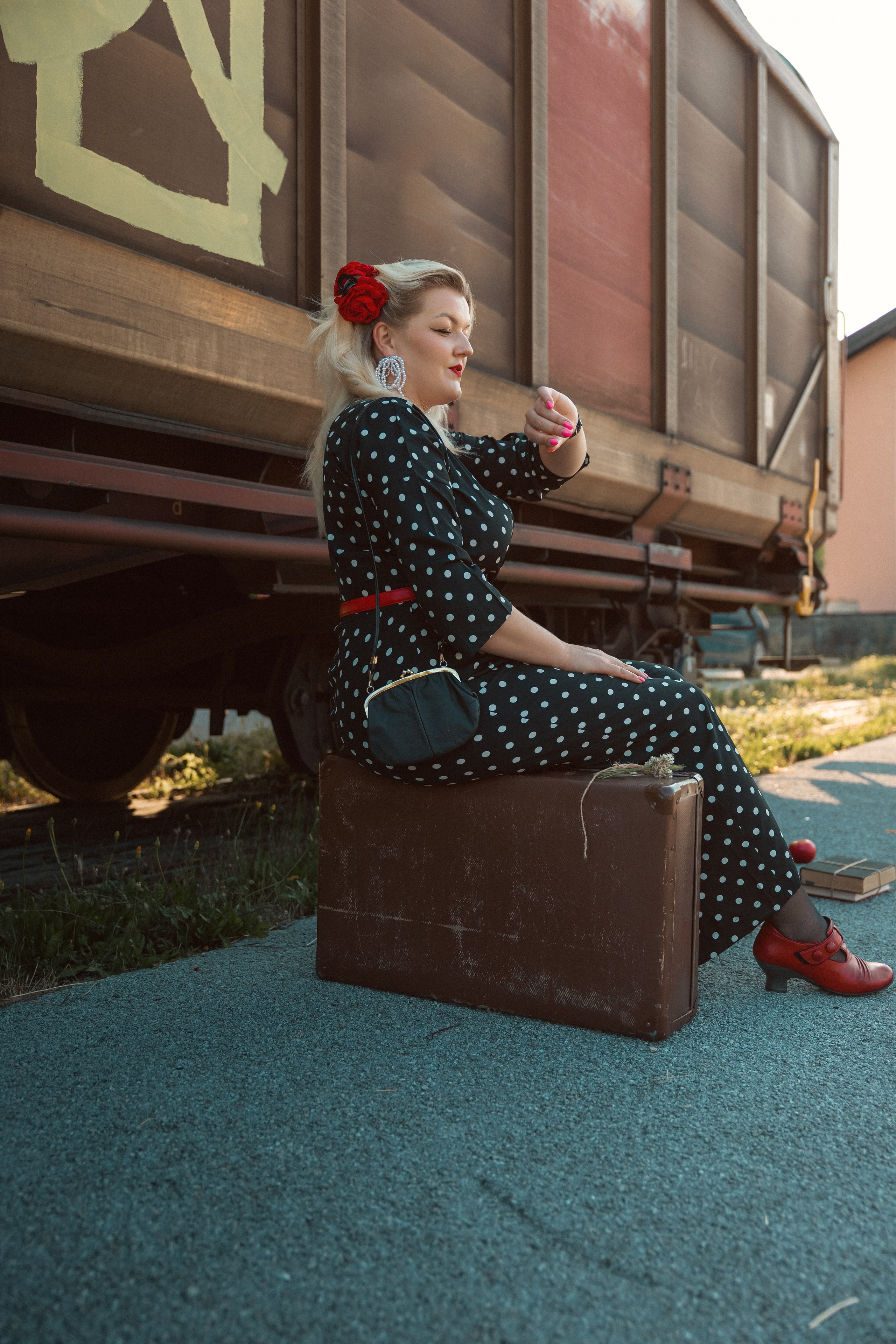 Filmski kadri v retro stilu. 🎬🖤. Fotograf Zoja | Fotografiranje krsta, poroke in družine v Sloveniji