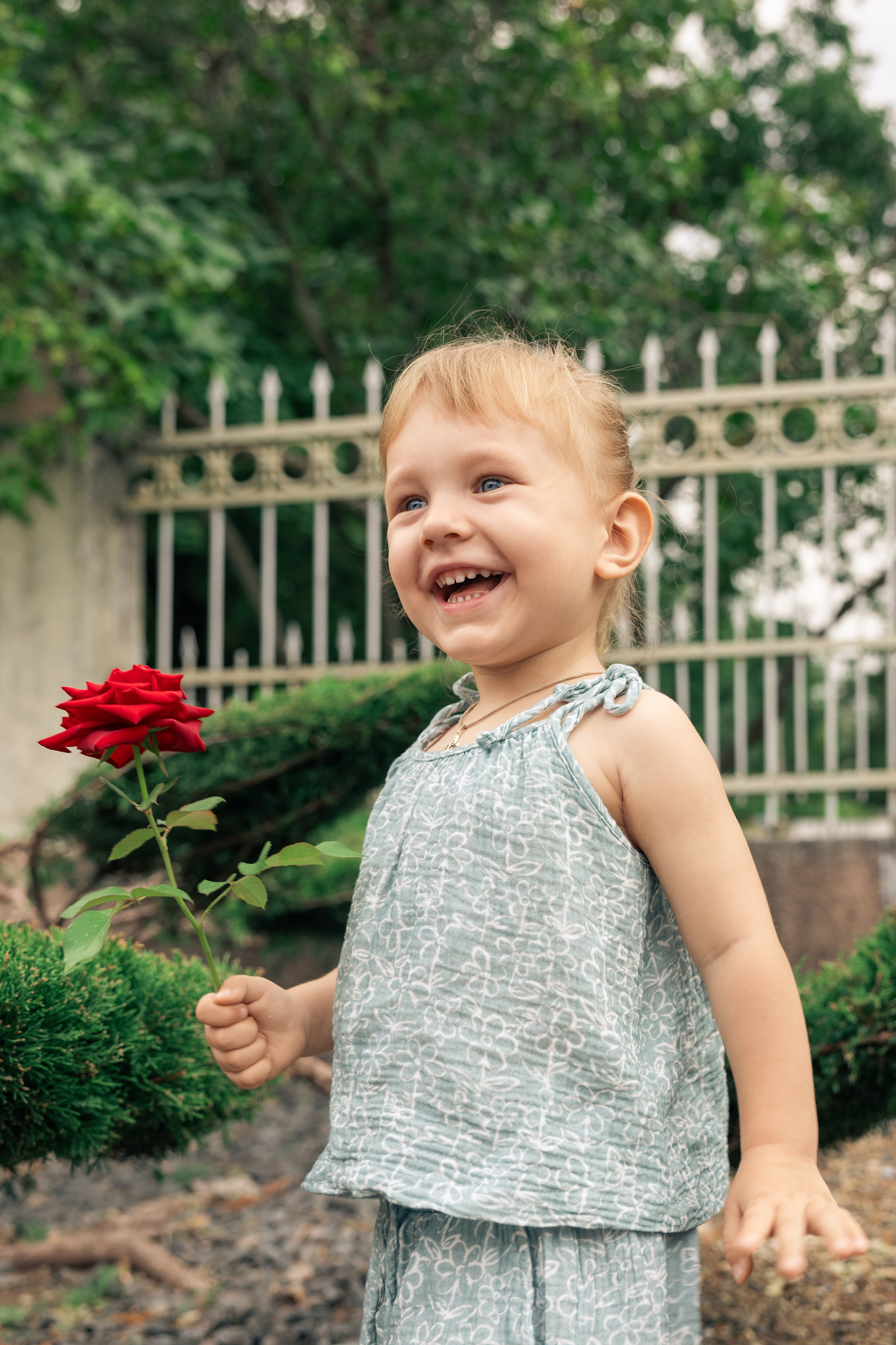 Otroštvo | Детство. Fotograf Zoja | Fotografiranje krsta, poroke in družine v Sloveniji