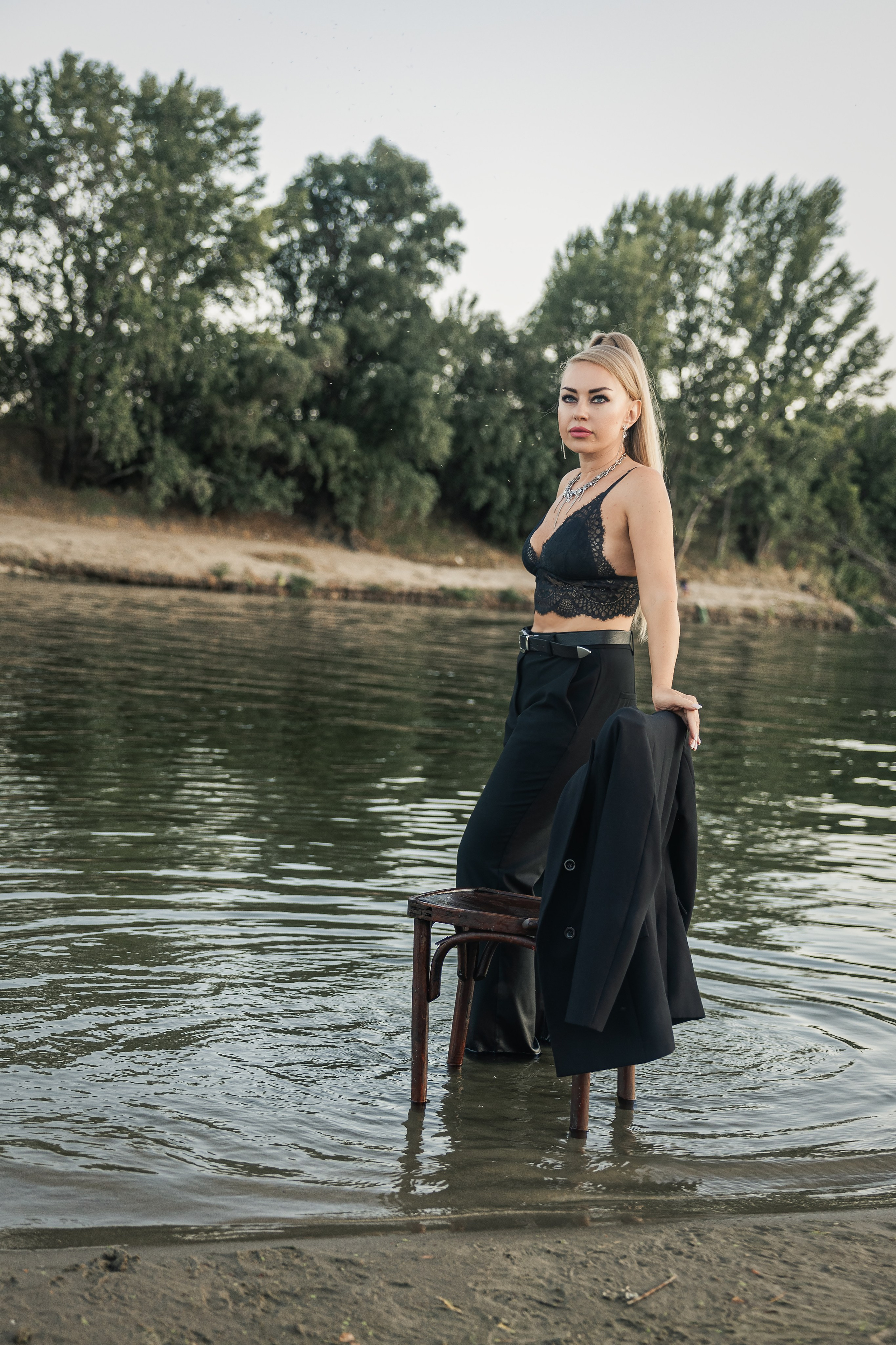 Igra kontrastov / Игра контрастов. Fotograf Zoja | Fotografiranje krsta, poroke in družine v Sloveniji