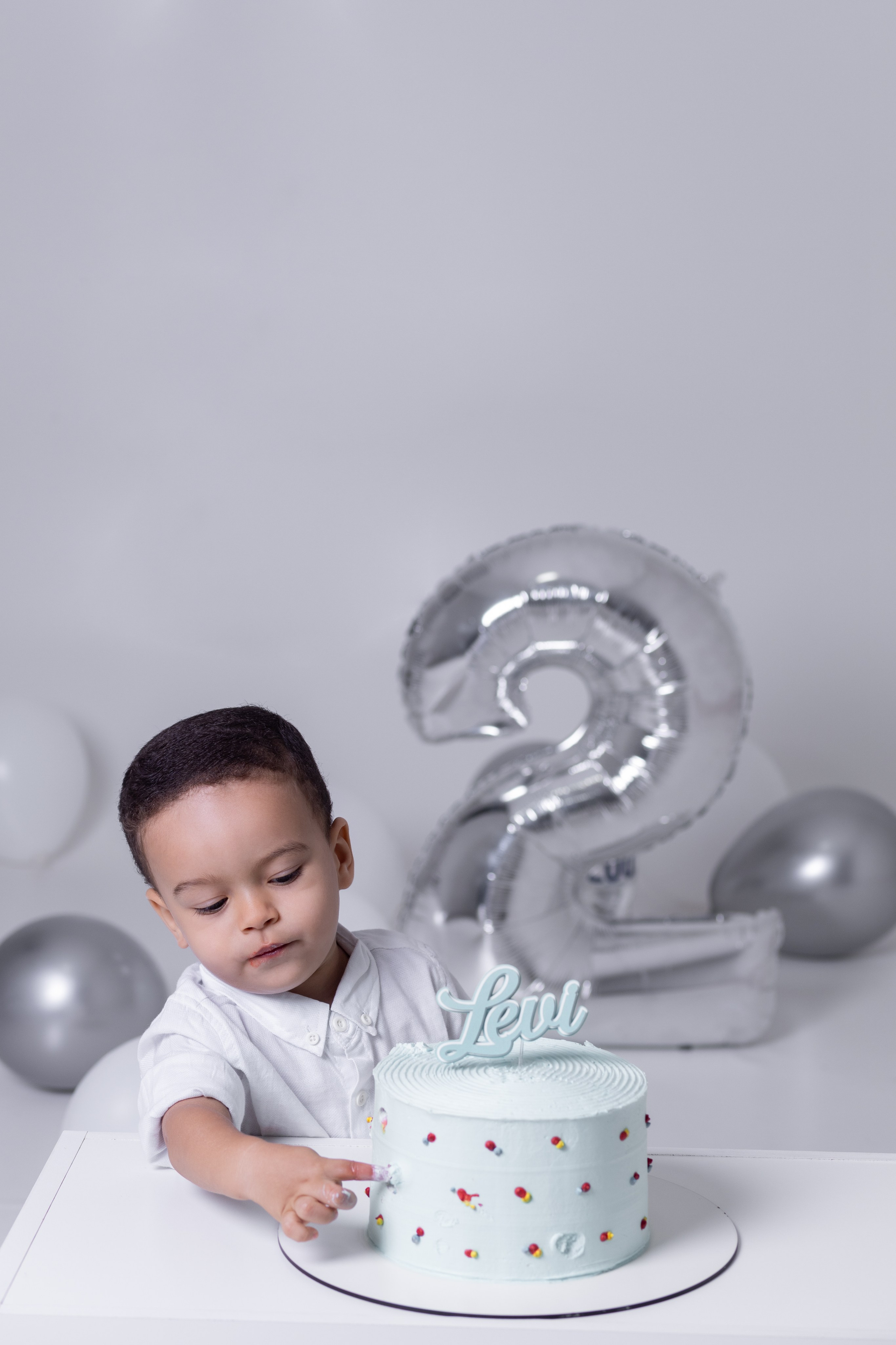 Levi 2 anos. Bem-vindo ao Meu Mundo Fotográfico