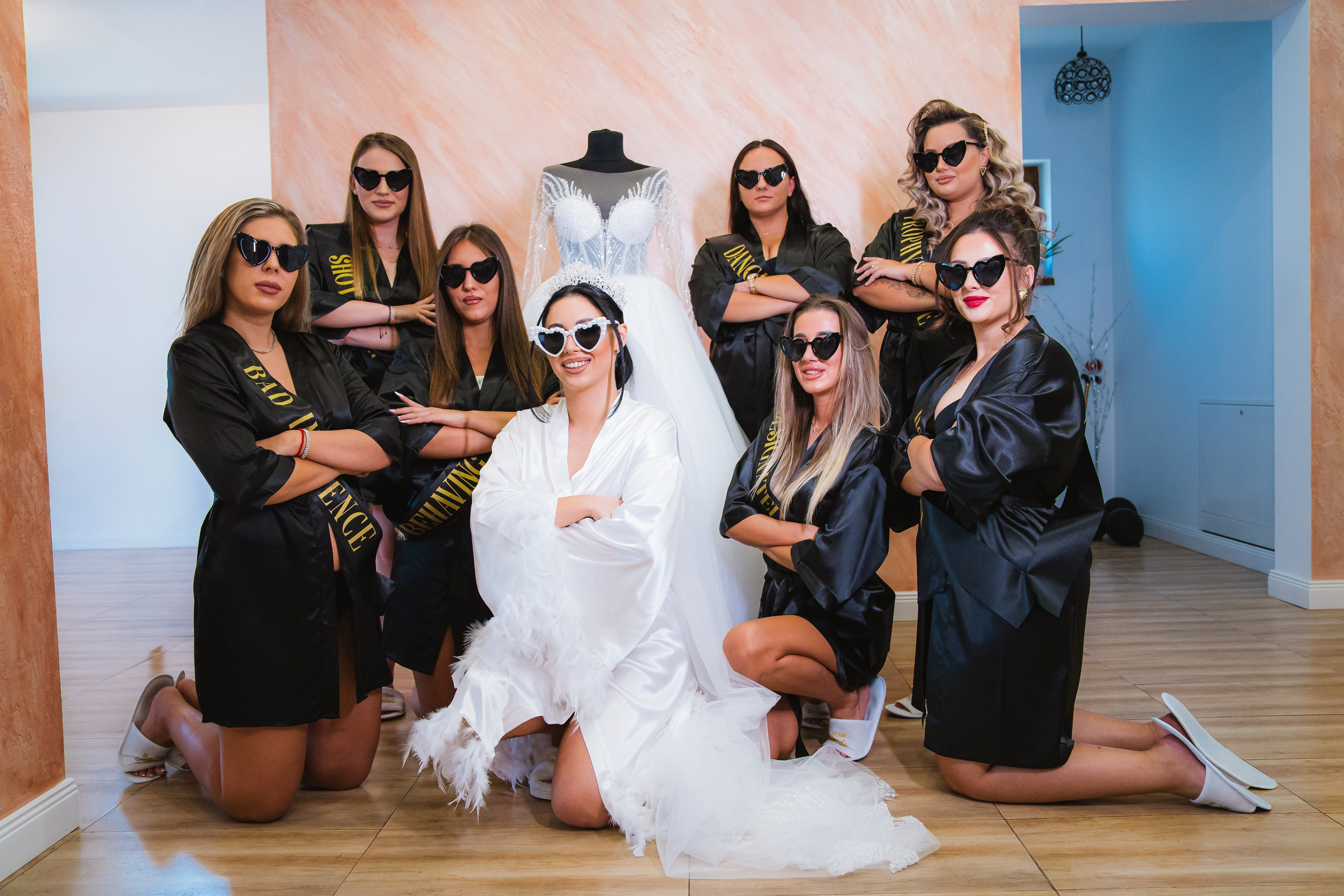 Bella & Adi. Foto Studio — Fotograf de evenimente, nunti, botezuri, portrete