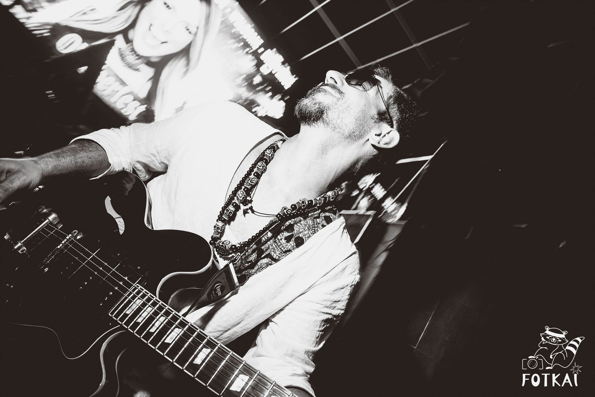 Oktoberfest Torrevieja 2025 в Avalon — Stones of the Coast, живая музыка и рок-атмосфера | Фоторепортаж FOTKAI