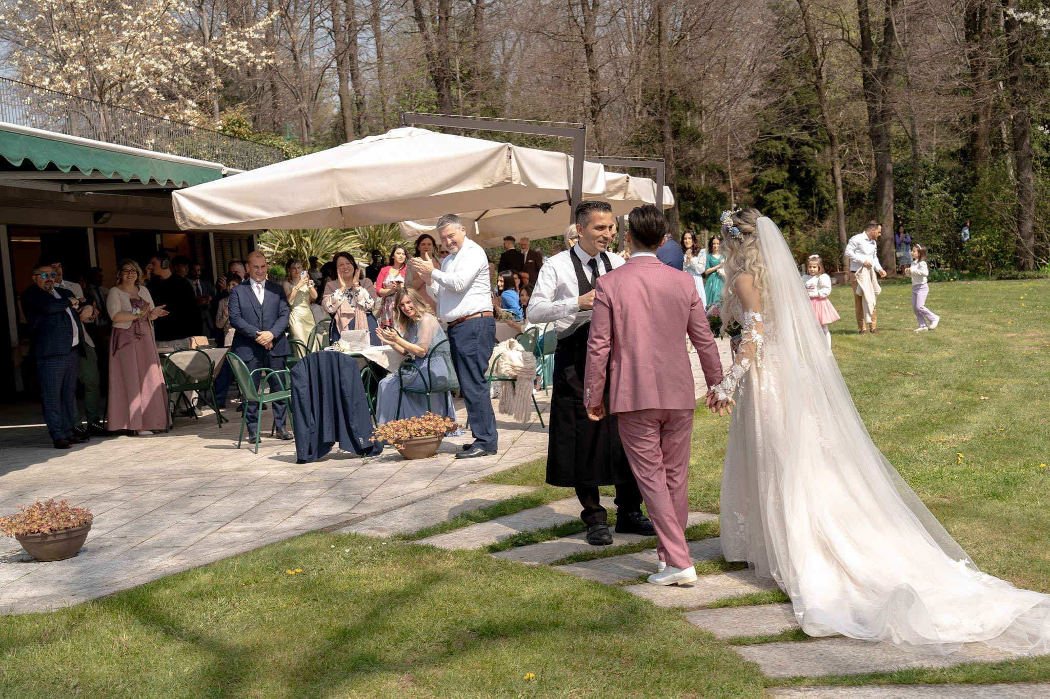 Angelo & Claudia. Fotografo matrimonio Lago di Como Ferrari Media Production