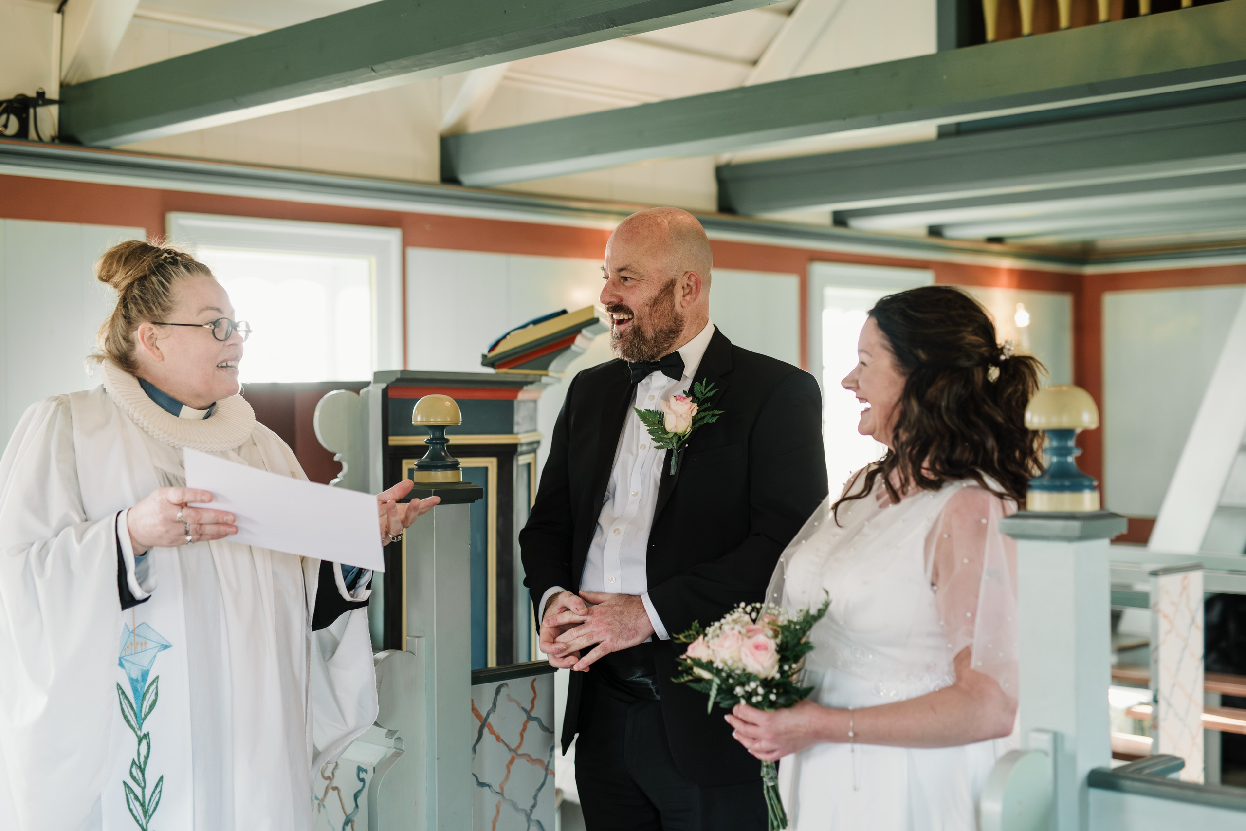 Emma and Phil. Michalina Dzianach Wedding Photographer Iceland