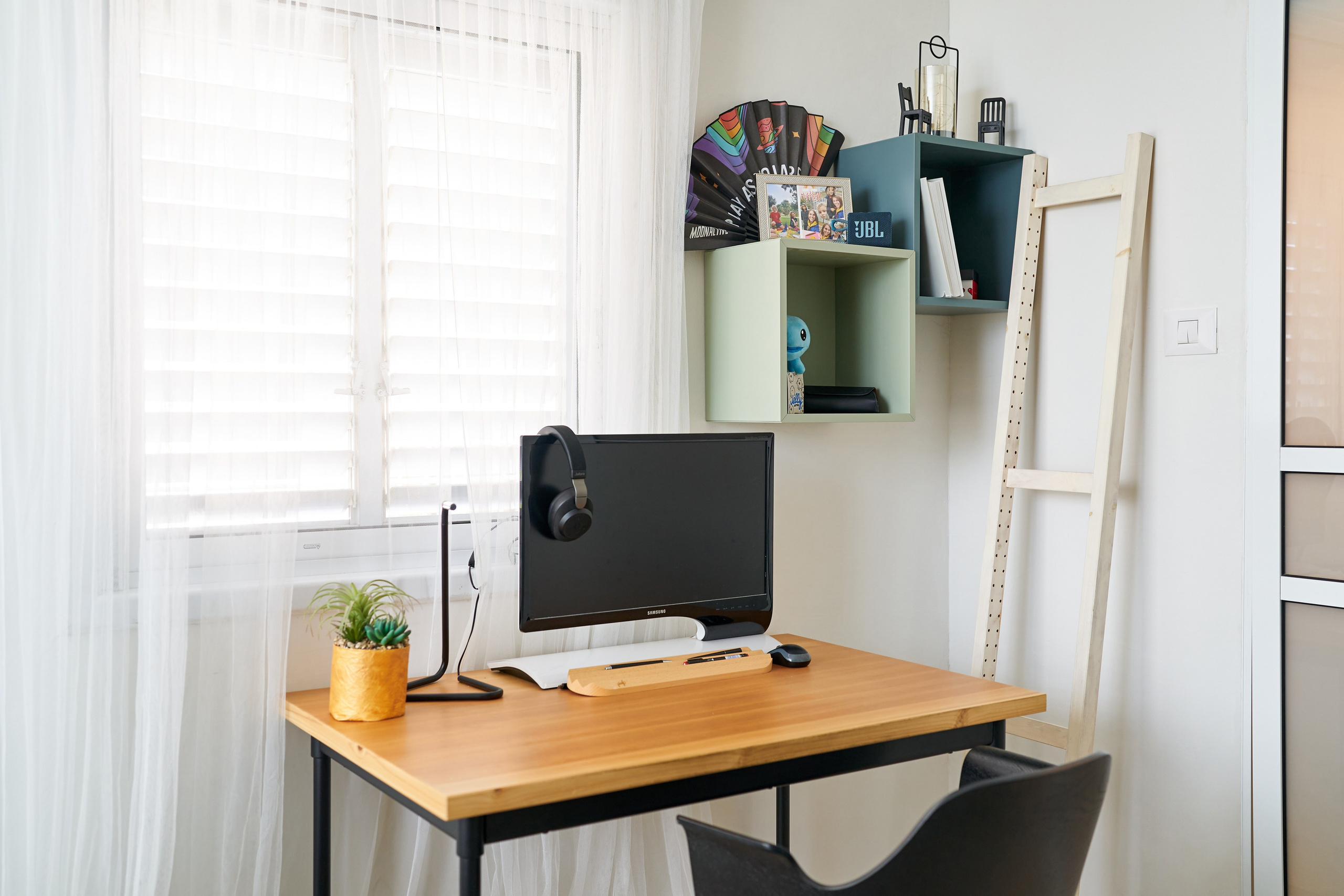 Interior. צלם אלכס ברט בישראל