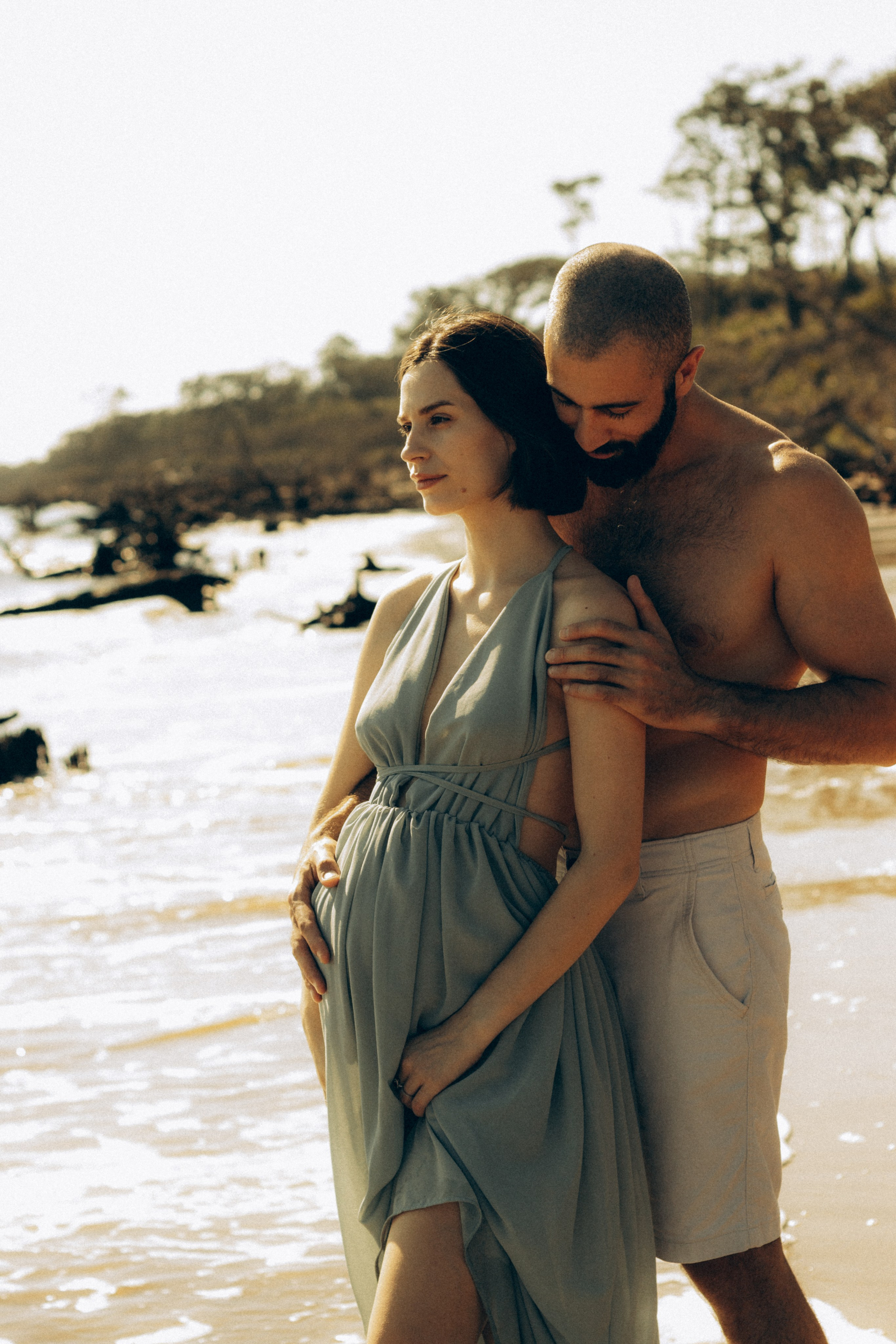 Maternity photoshoot at the beach. Portrait and couples photographer in Florida, Valeriia Honcharova