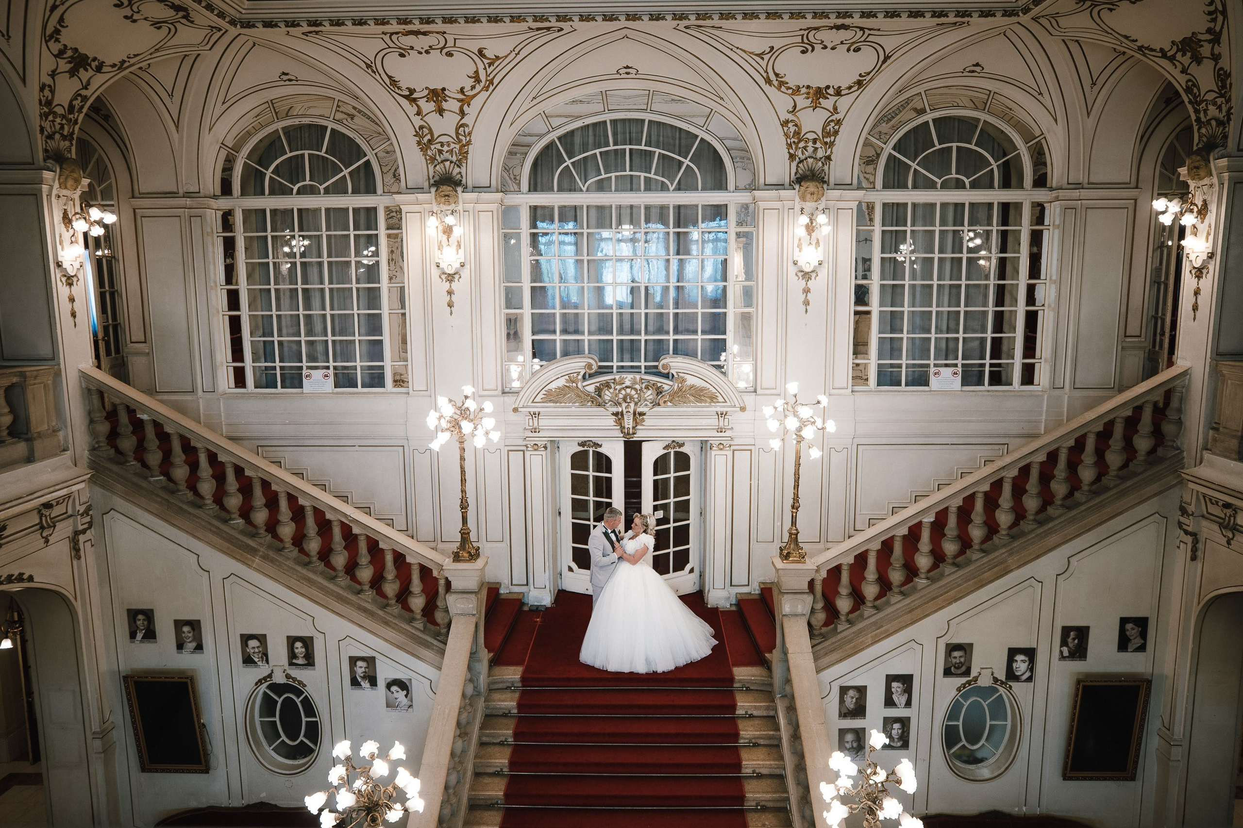 Fotografii Nuntă Teatrul Național Cluj-Napoca. Horatiu Fat: Fotograf si Videograf Profesionist Nunta Cluj-Napoca