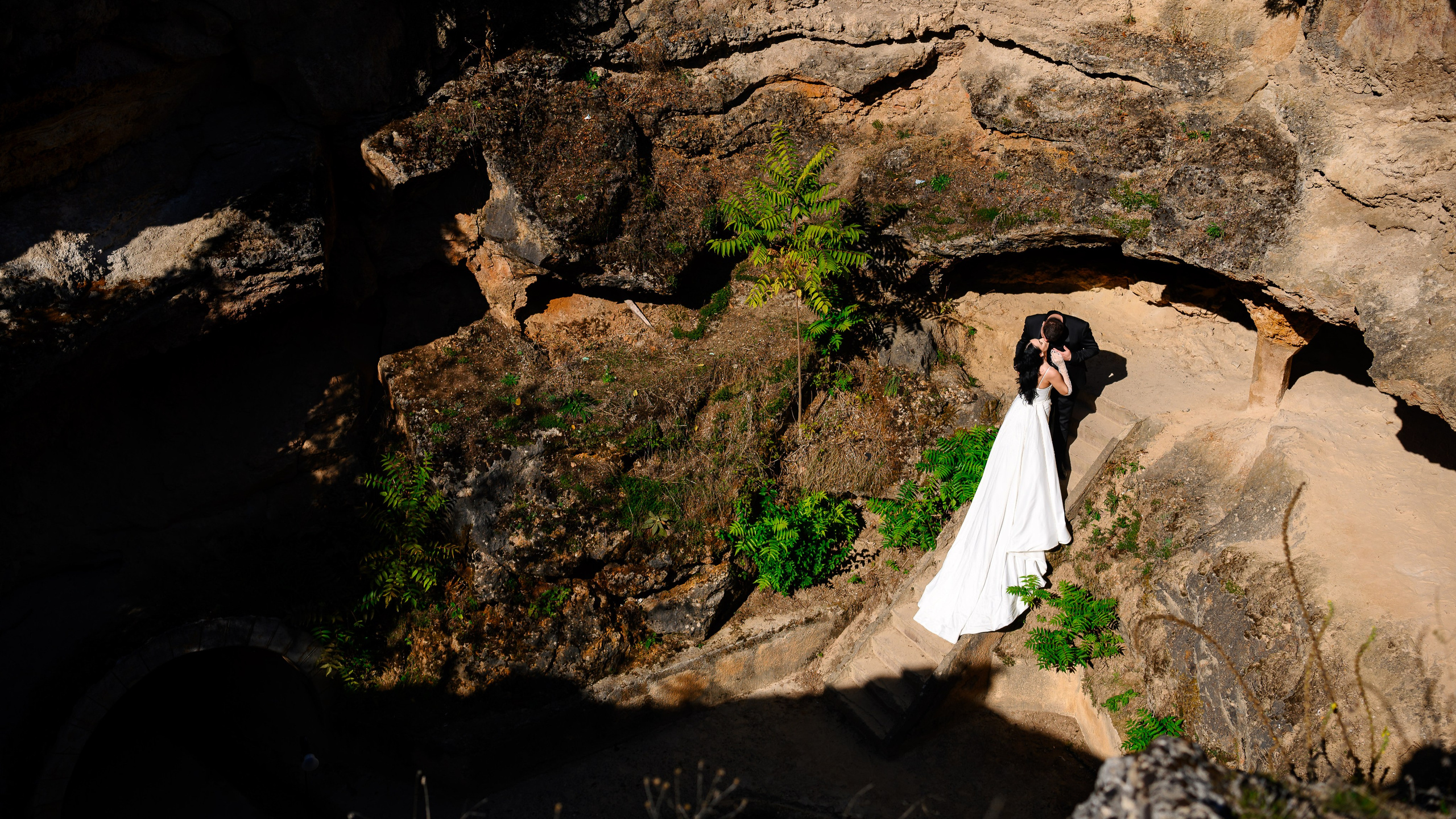 Laura & Cosmin. Mugurel Olteanu Fotograf