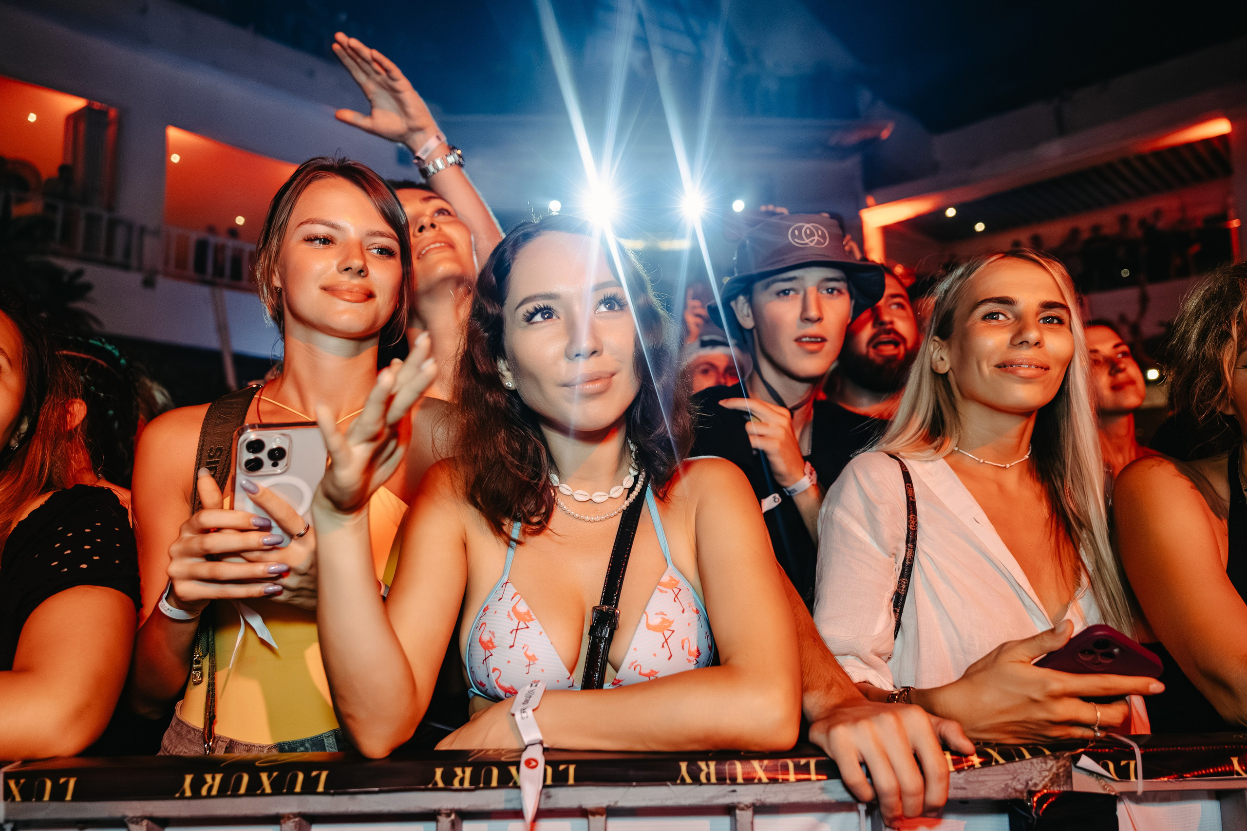 Репортажная съемка — портфолио фотографа на Бали. Профессиональный фотограф Нурмиева Вероника