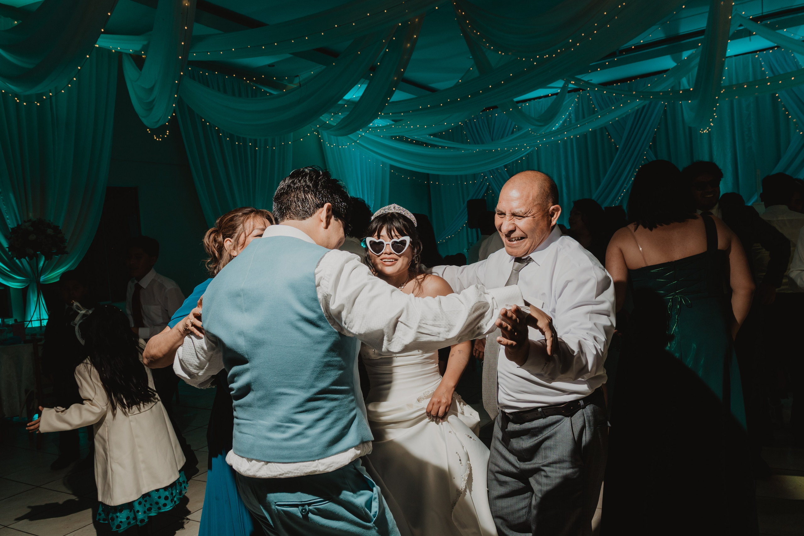 STEISY + EMMANUEL | BODA RELIGIOSA. Studio KVTA | Fotografía y Video de Bodas en Arequipa