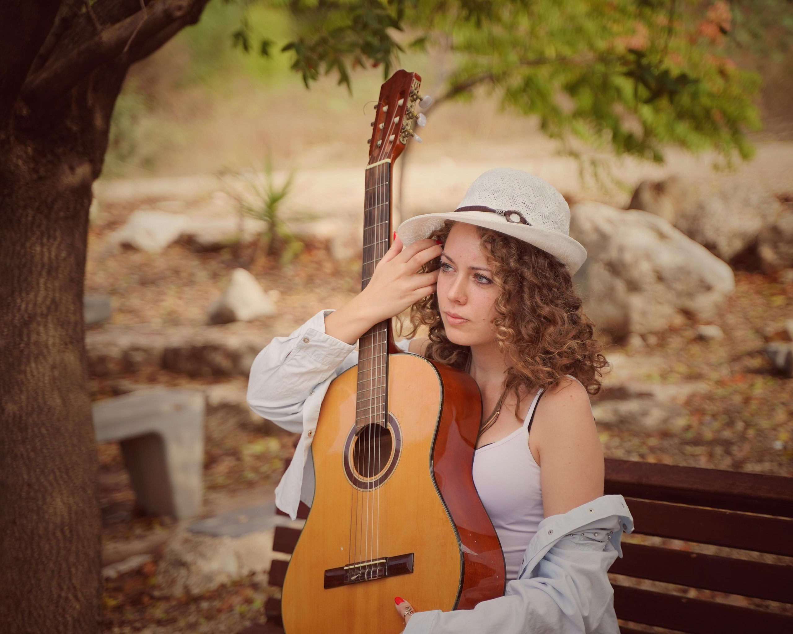 История одной гитары…. Фотограф. Визуал. Хайфа. Талья Цветкова