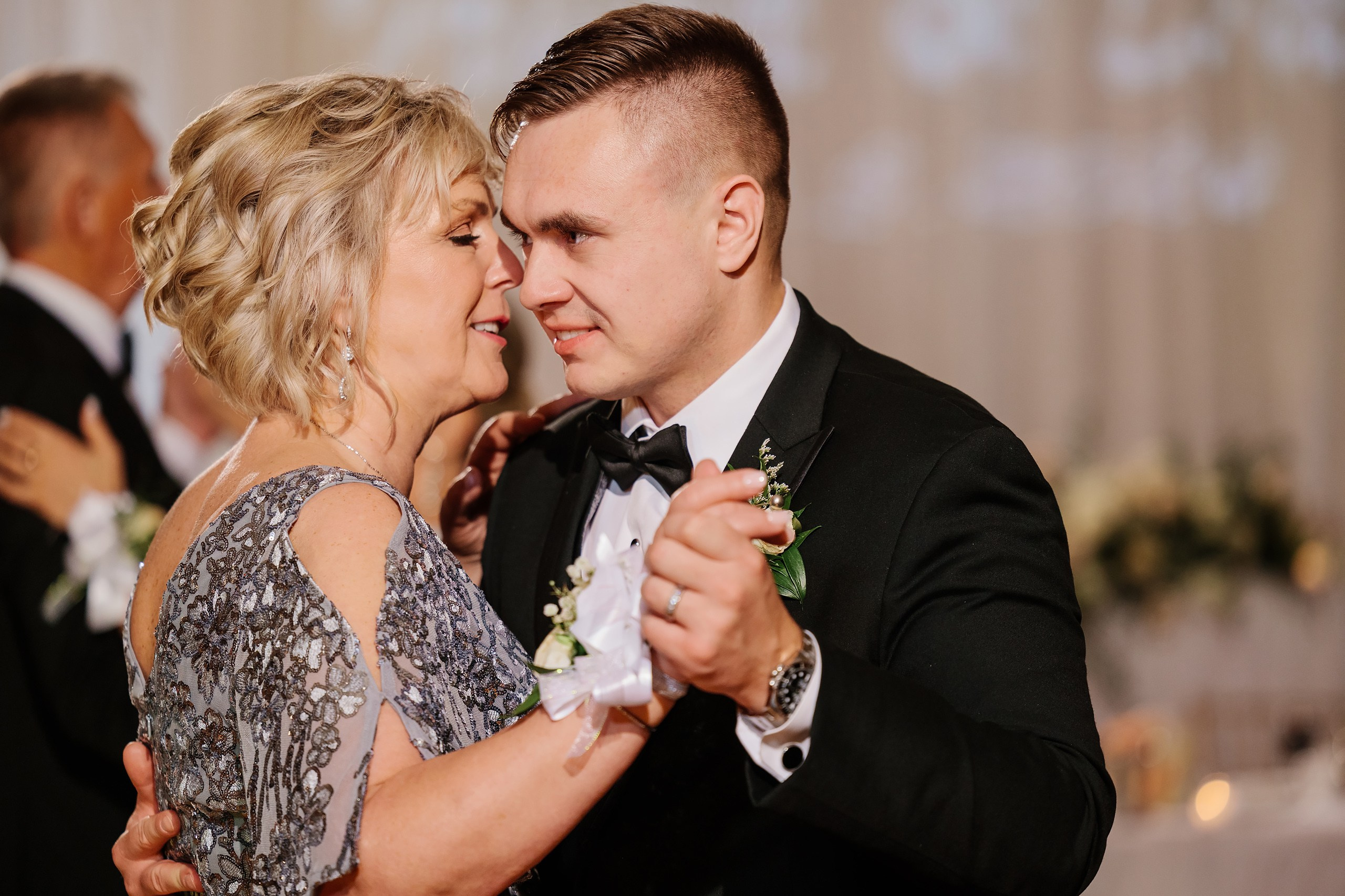 05.10.2024 Wedding. Wedding family event photographer in Chicago Nick Yushevich