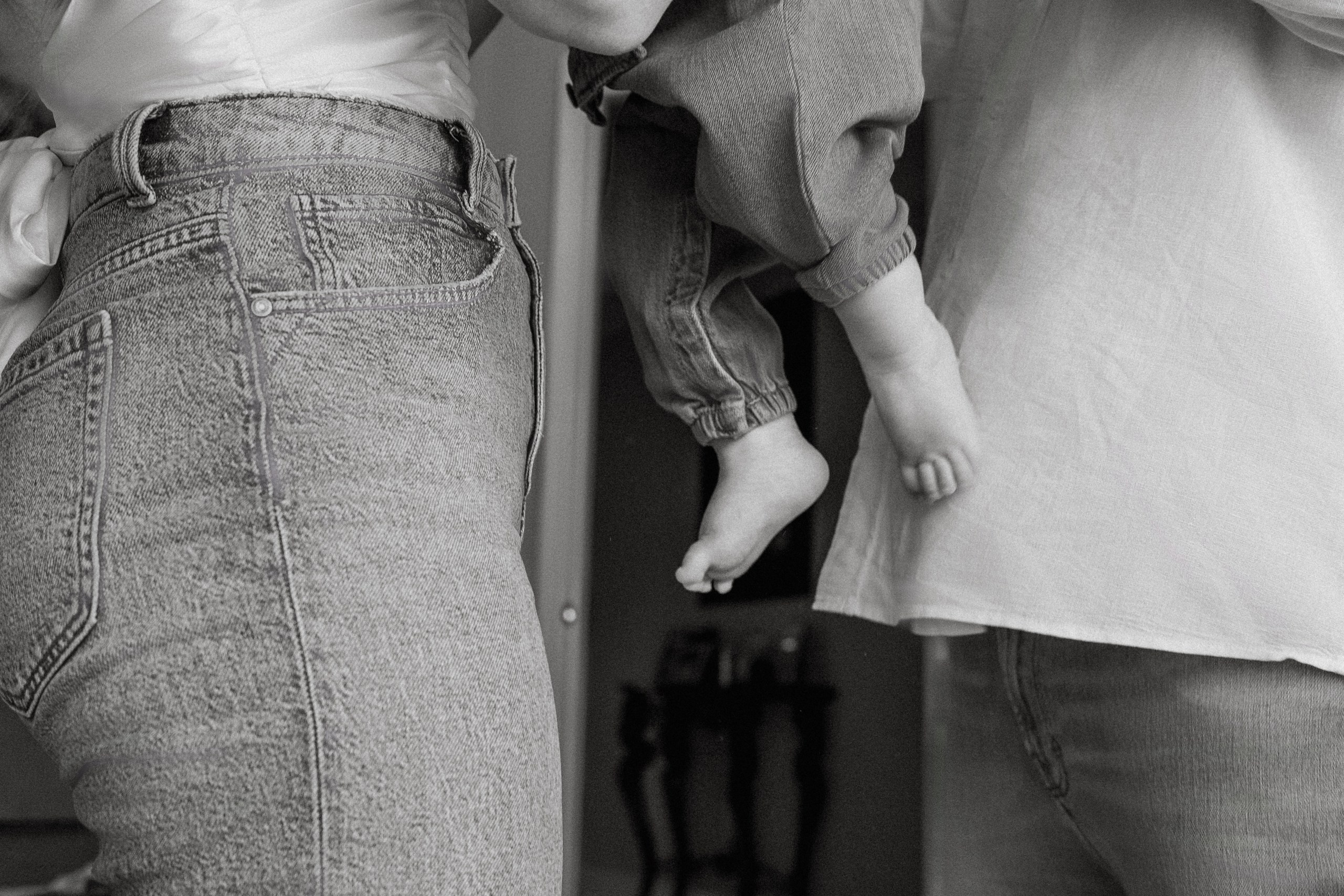 Felicia, Andy, Ethan. 1st year at home. Alisa Tant — Family and newborn photographer Bucks County, Montgomery county, Philadelphia, NJ
