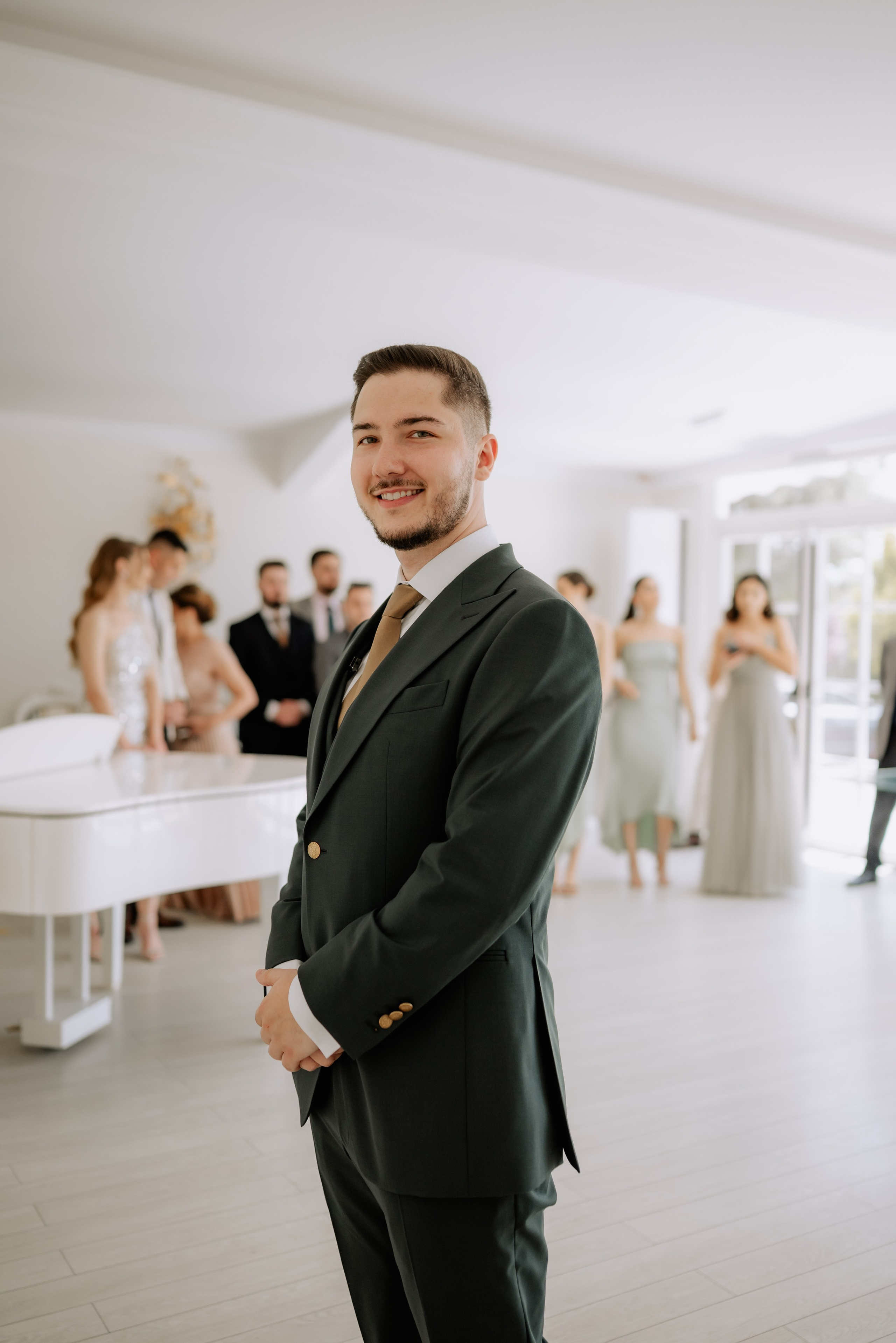 Nunta la Hotel Capitol Iasi. Proud Vision Weddings | Wedding Photography & Film — Servicii profesionale Foto Video Nunta Iasi