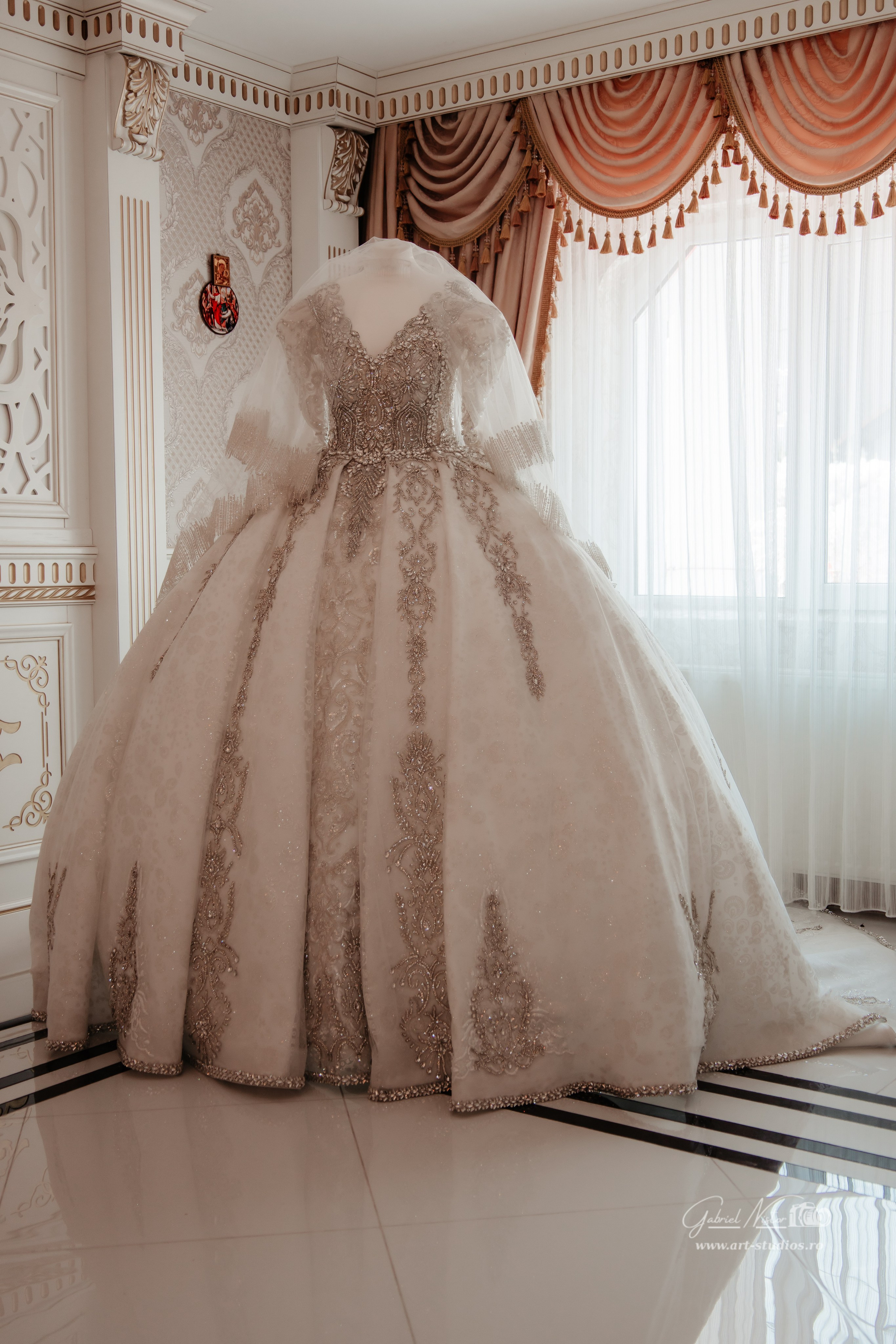 Mirabela. Gabriel Nistor Art-Studios - Fotografo / Videografo Iasi