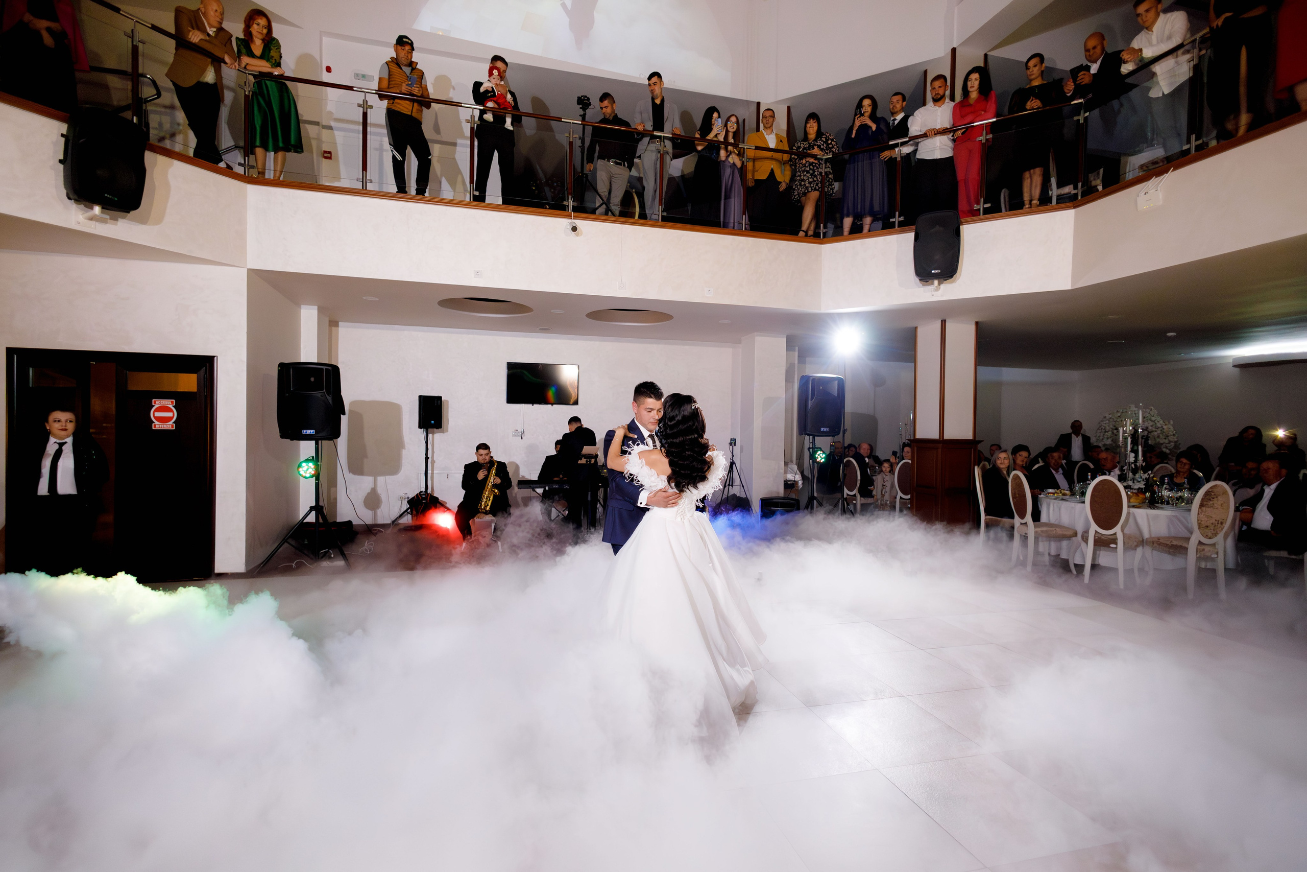 Loredana & Emilian – Ziua Nunții | Videografie - fotografie Botez Suceava, Iași, Botoșani. Servicii foto-video profesionale, pentru momente de neuitat