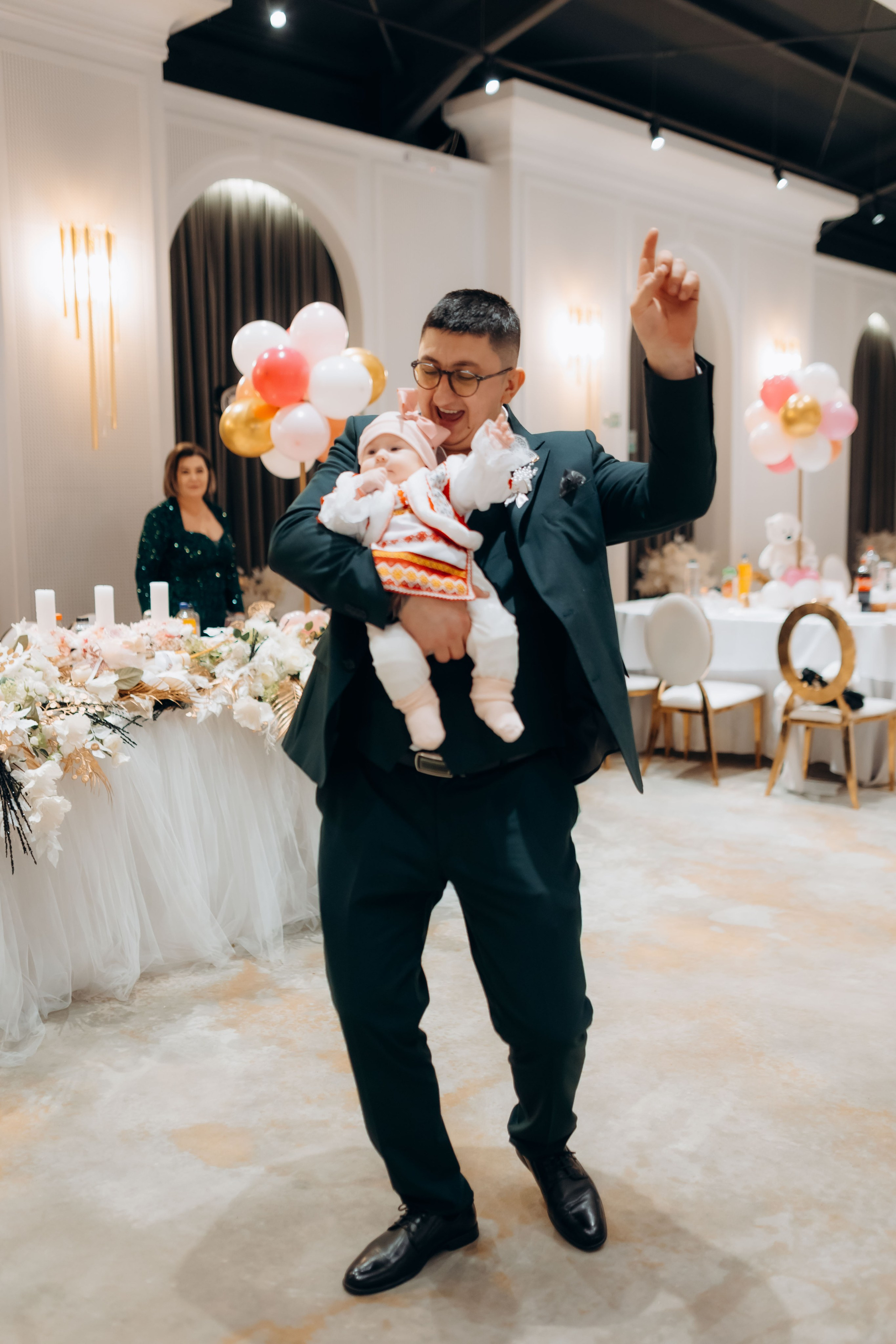 Povestea voastră, regizată de noi |Cristi Turculet Videograf Nuntă Suceava | wedding highlight. Servicii foto-video profesionale, pentru momente de neuitat