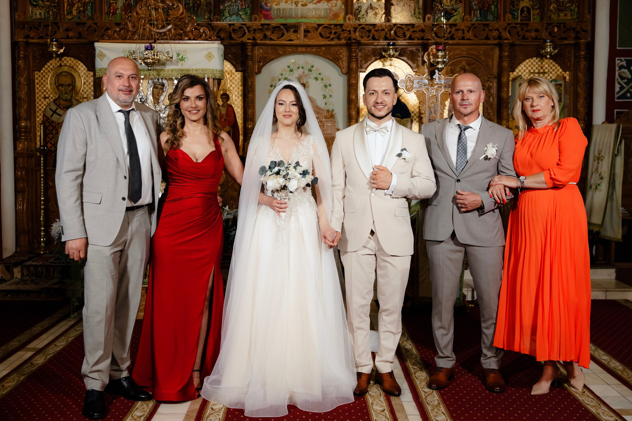 Ioana & Ionuț | Nuntă de poveste la Păstrăvăria Poiana din Mălini județul Suceava. Servicii foto-video profesionale, pentru momente de neuitat