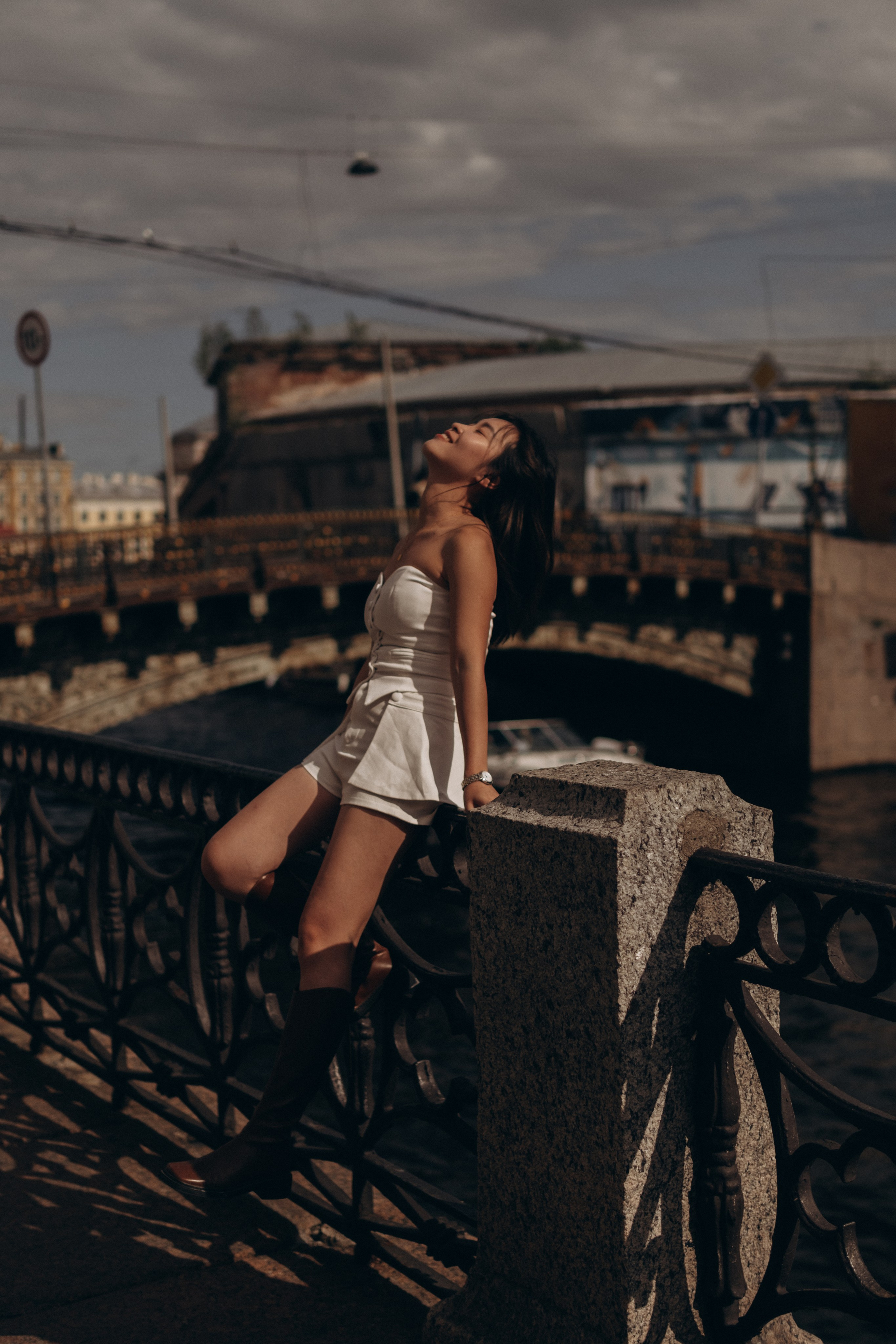 Neva River. Lens Captures Life