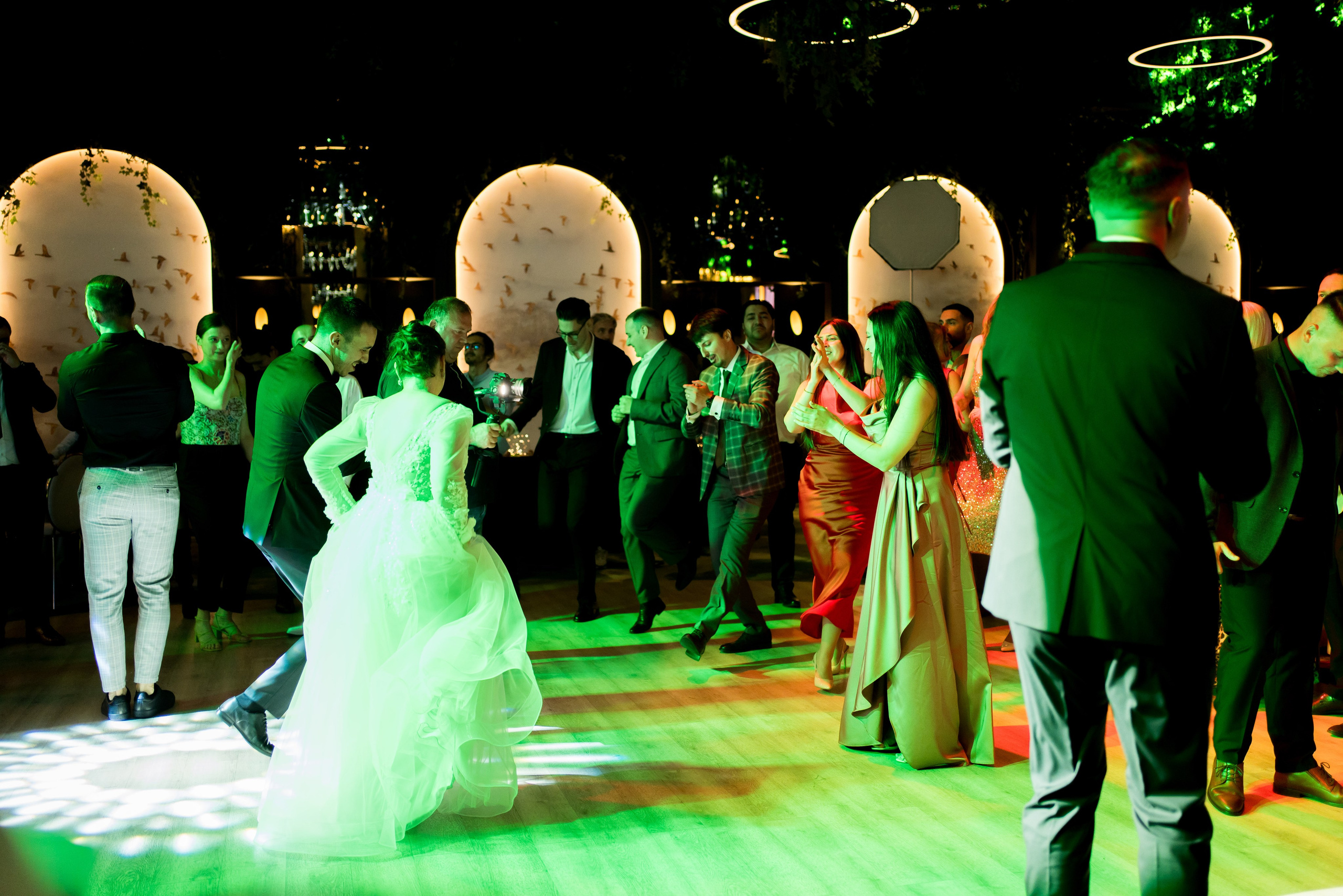 PARTY. Gabriel Florea — Fotograf nuntă București