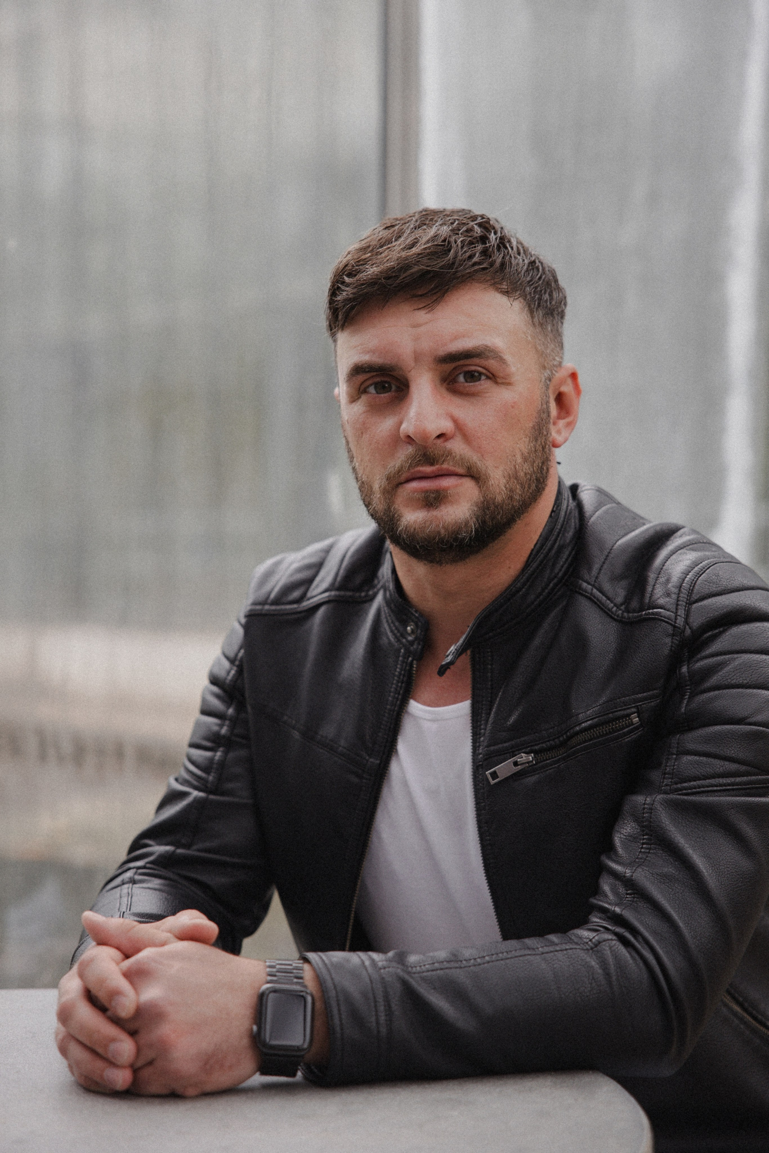 Liridon I Draußen. Hochzeitsfotografin Bochum | Halyna Reiche Fotografie NRW