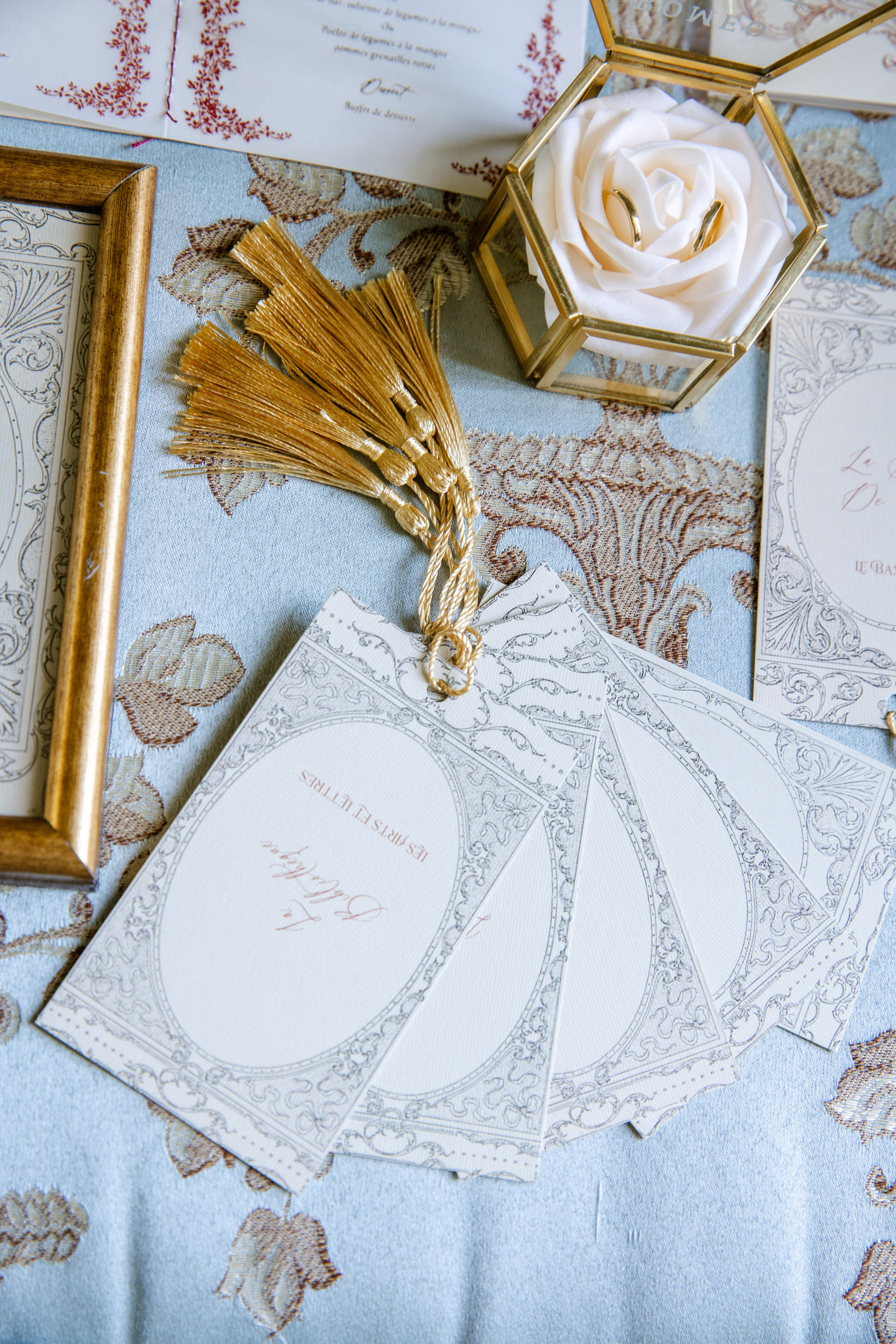 Chloe & Romeo. Photographer in Paris