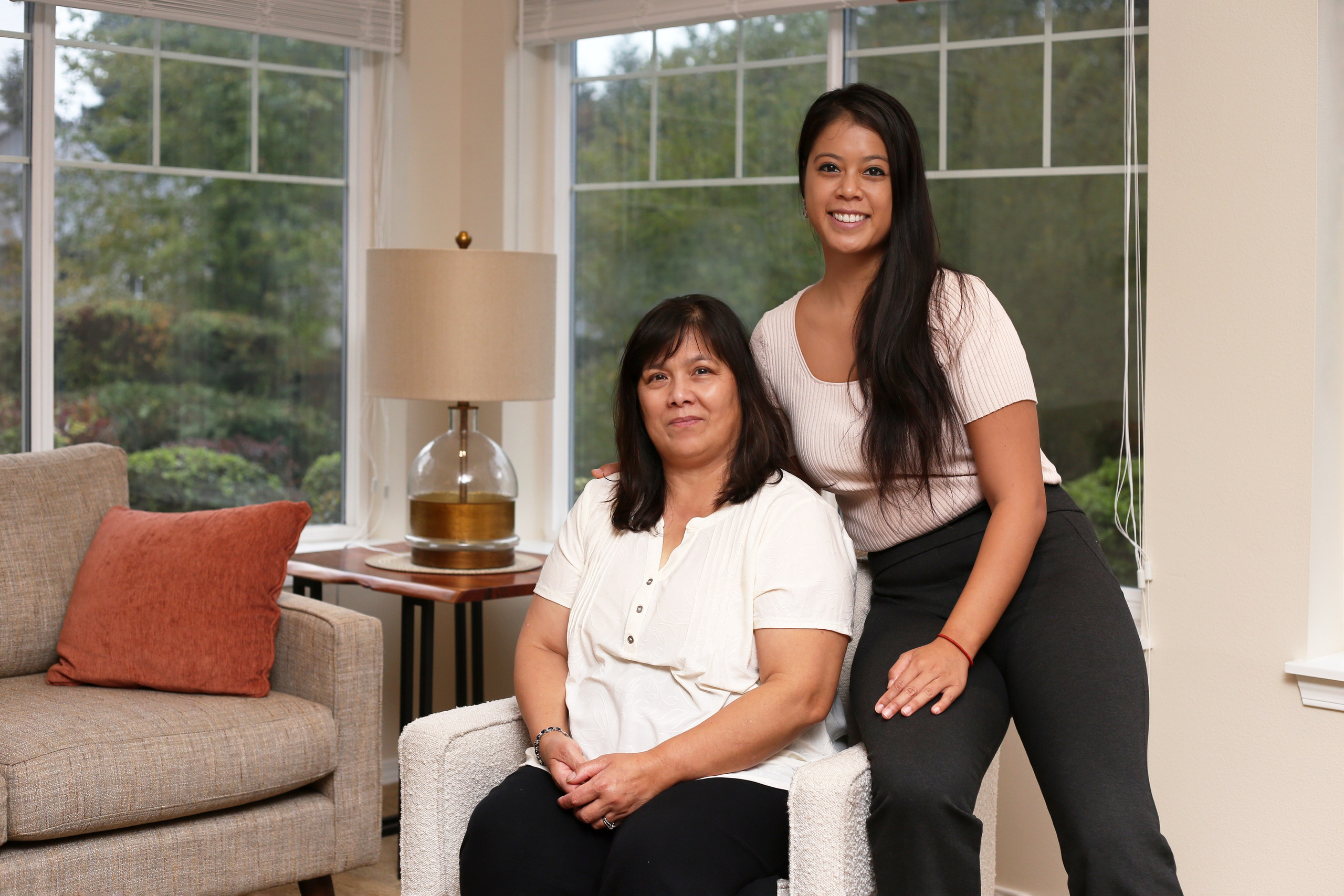 STUDIO Photoshoot. YuAnna studio. Family & Kids Photographer in Seattle area, located in