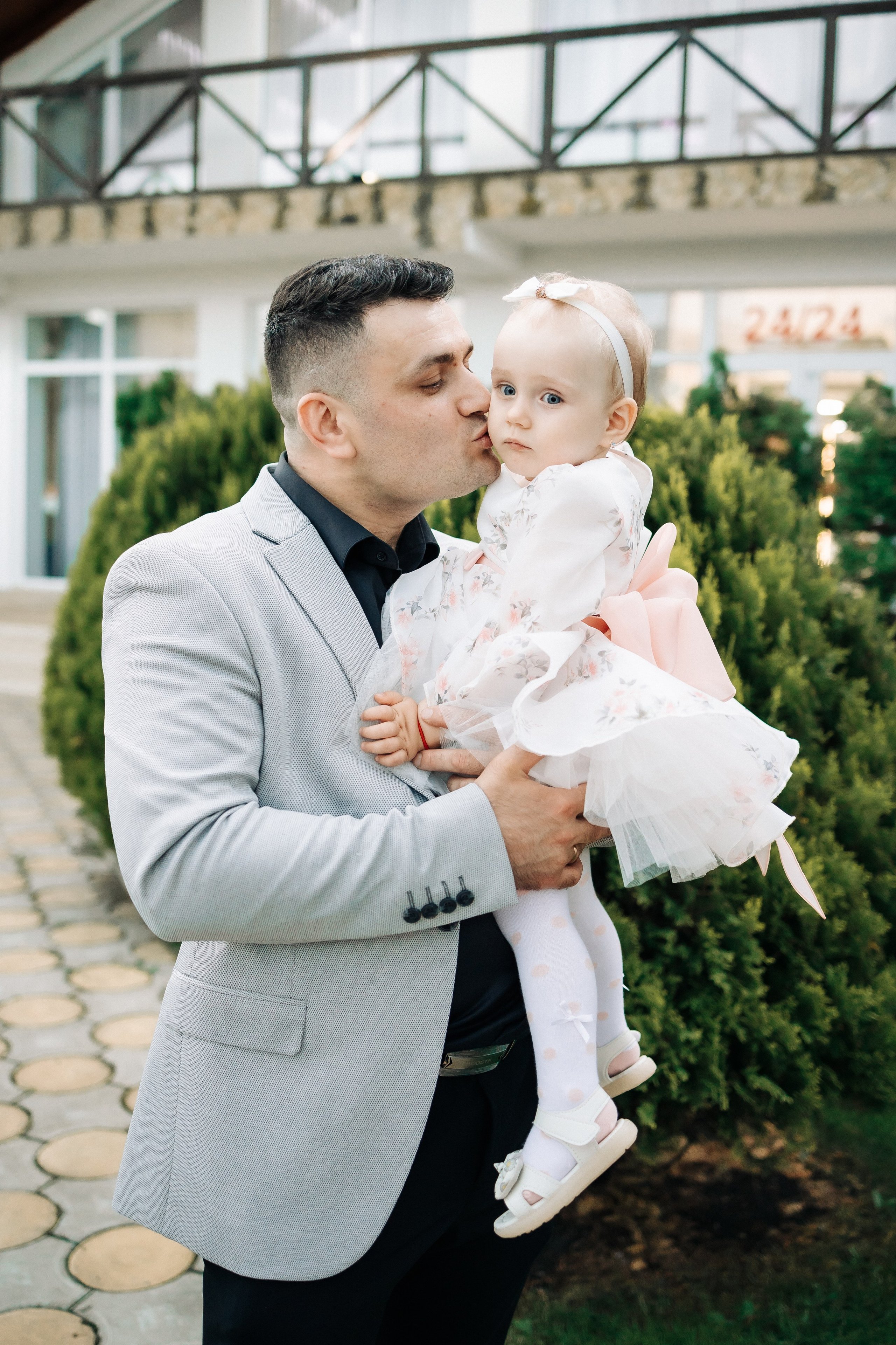 Marius & Amelia. Fotograful evenimentului tău