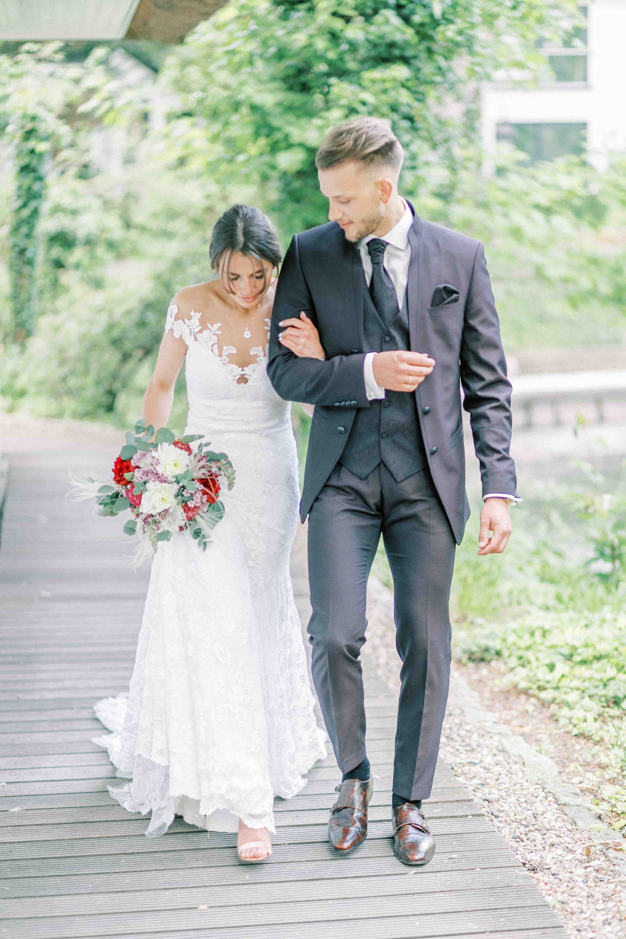 brautpaar bei hochzeit am landhaus am see garbsen
