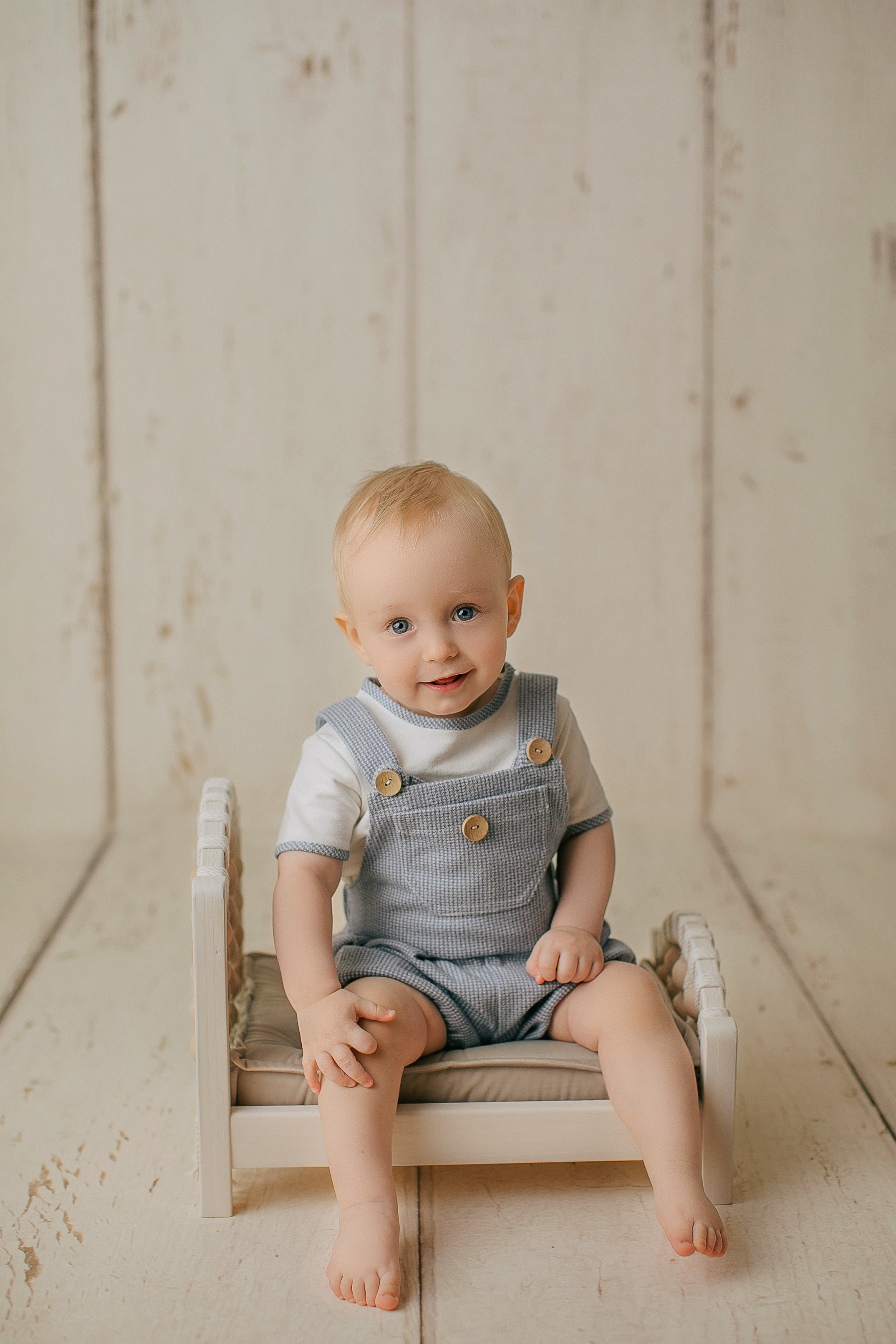 Birthday/Cake-smash. Family, kids portrait and newborn photographer in Chicago Illinois