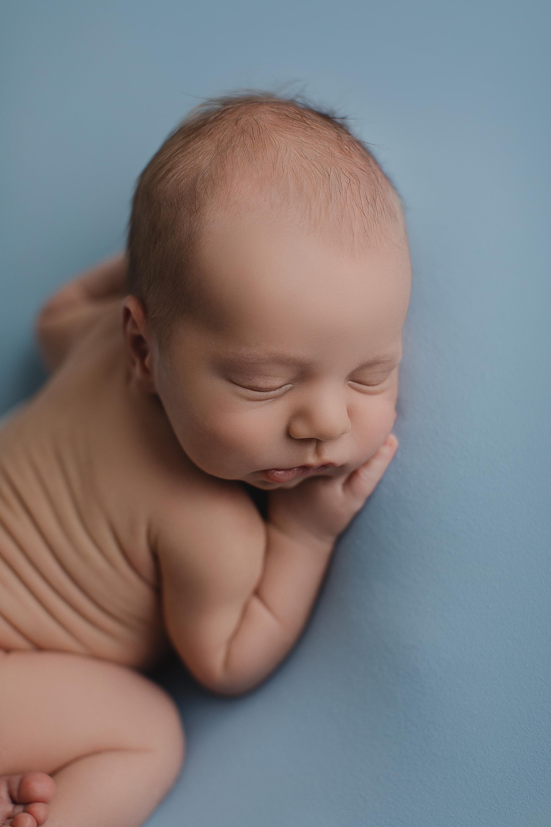 Newborn. Family, kids portrait and newborn photographer in Chicago Illinois