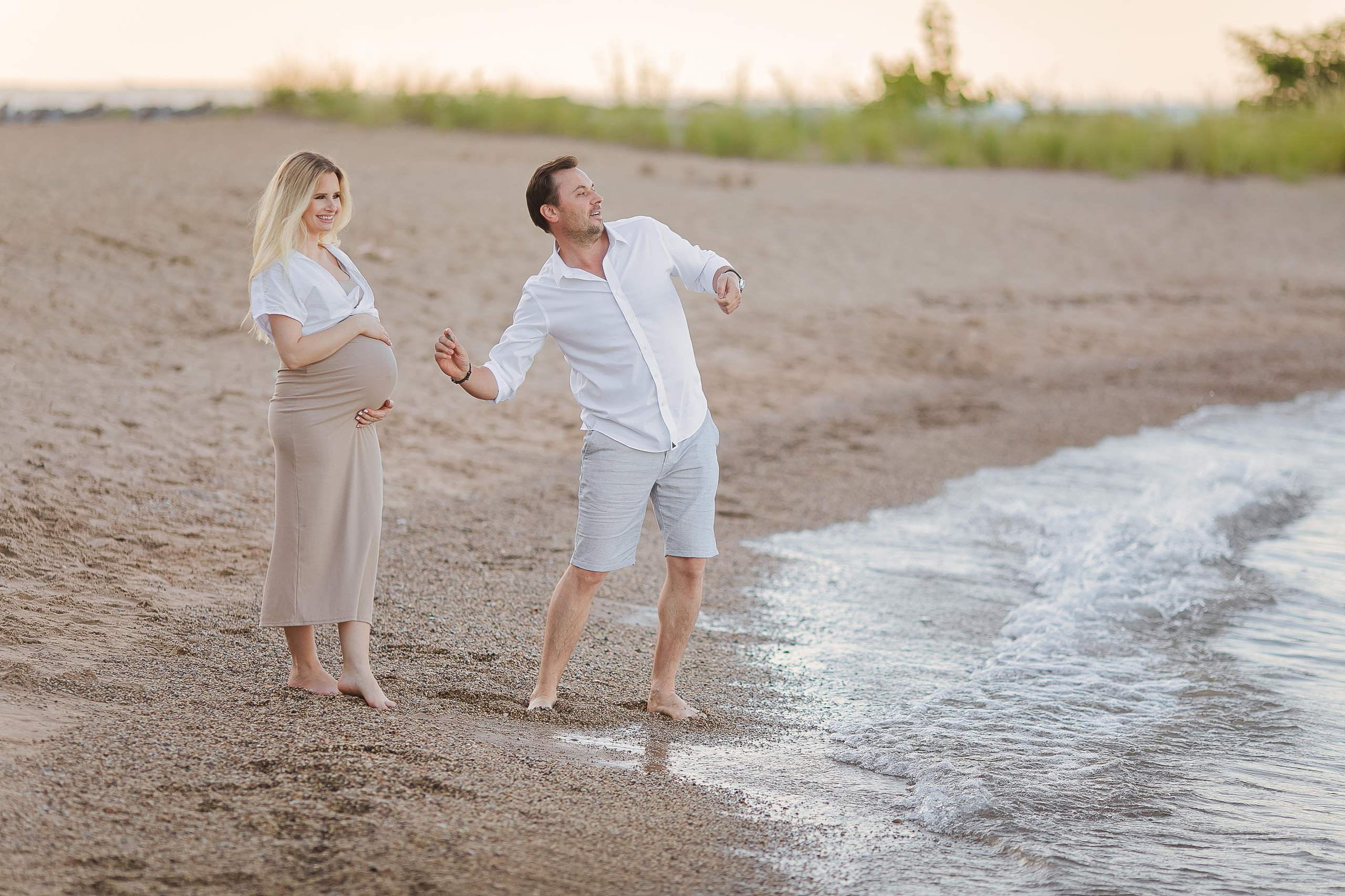 Maternity. Family, kids portrait and newborn photographer in Chicago Illinois