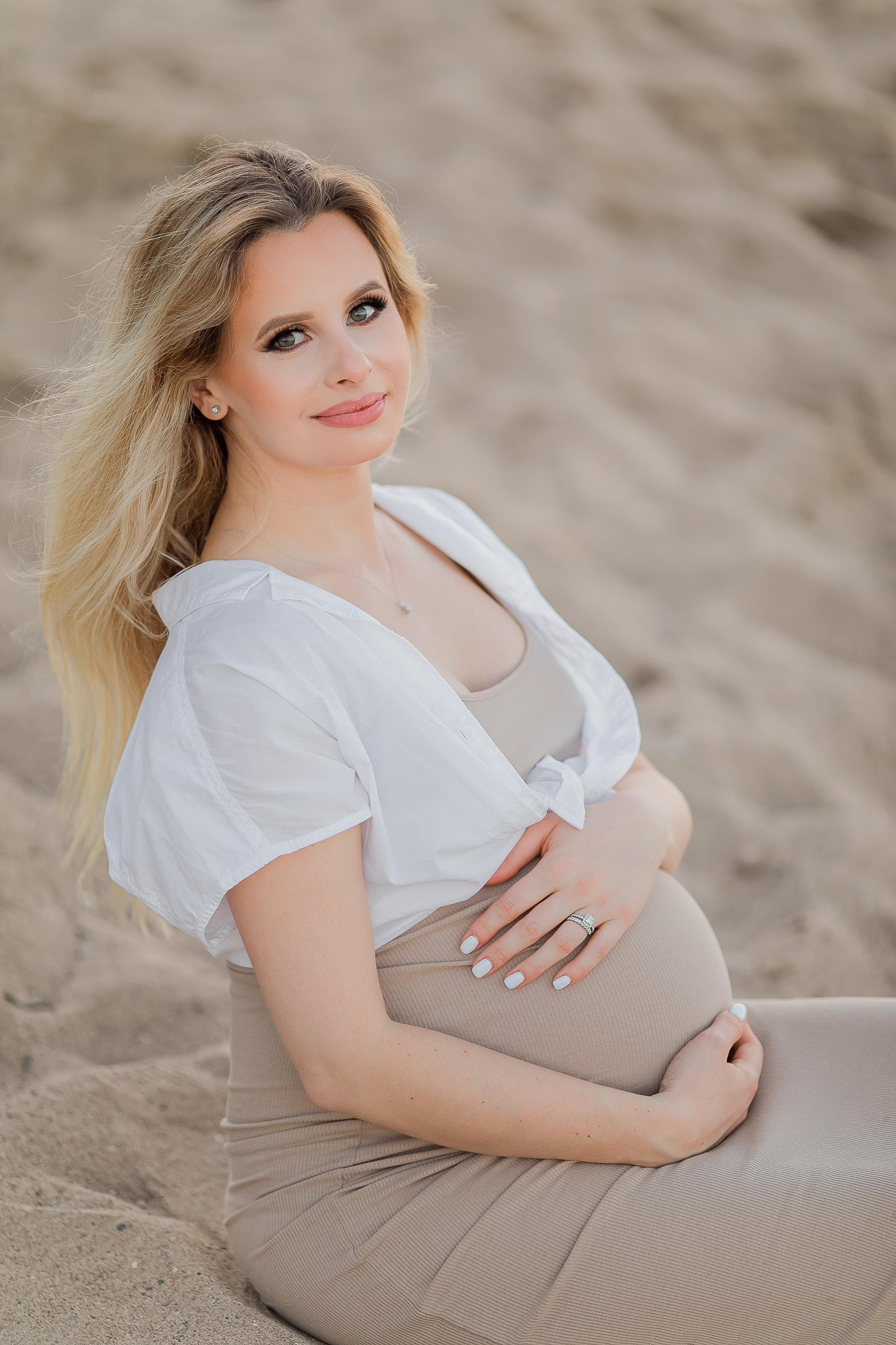 Maternity. Family, kids portrait and newborn photographer in Chicago Illinois