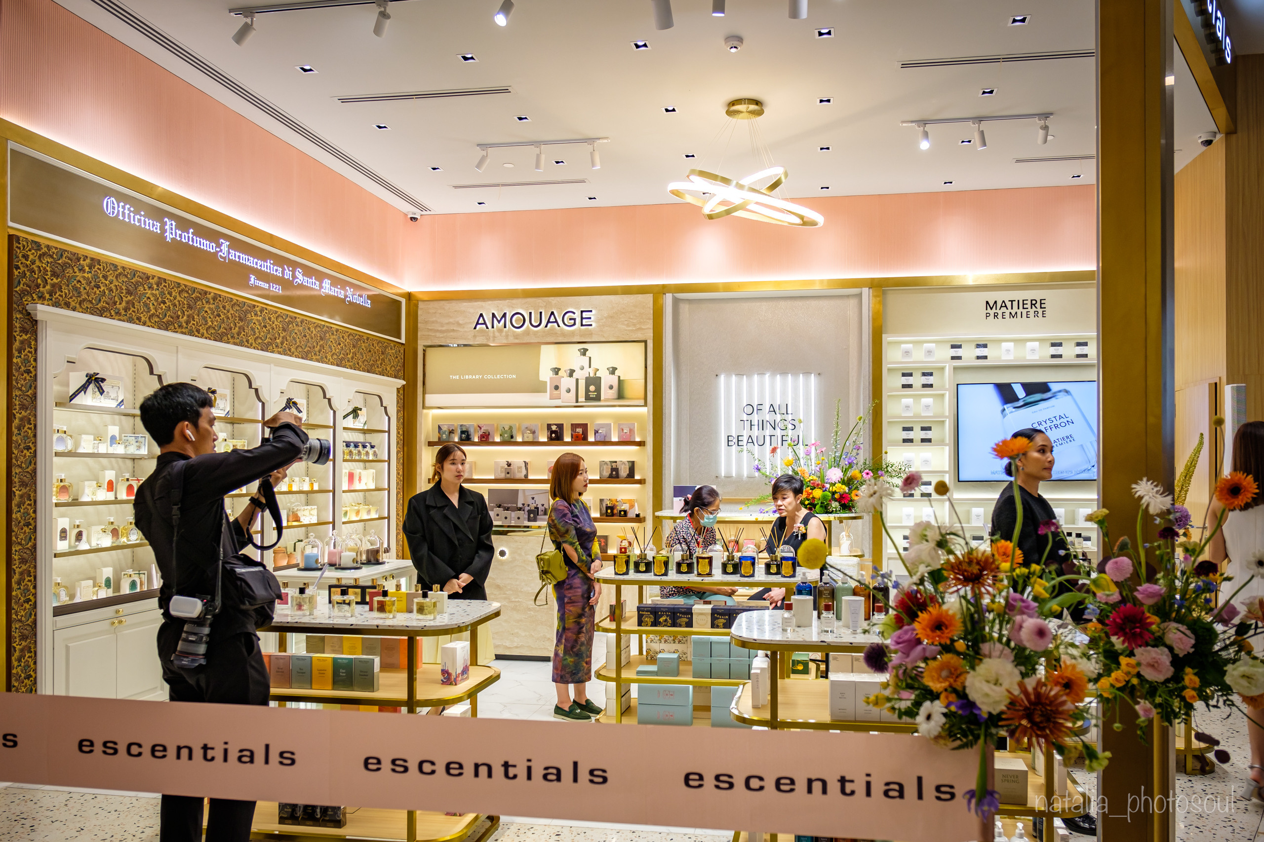 Grand opening ESCENTIALS in Bangkok. Photographer in Seoul Dobrokvashina Natalya