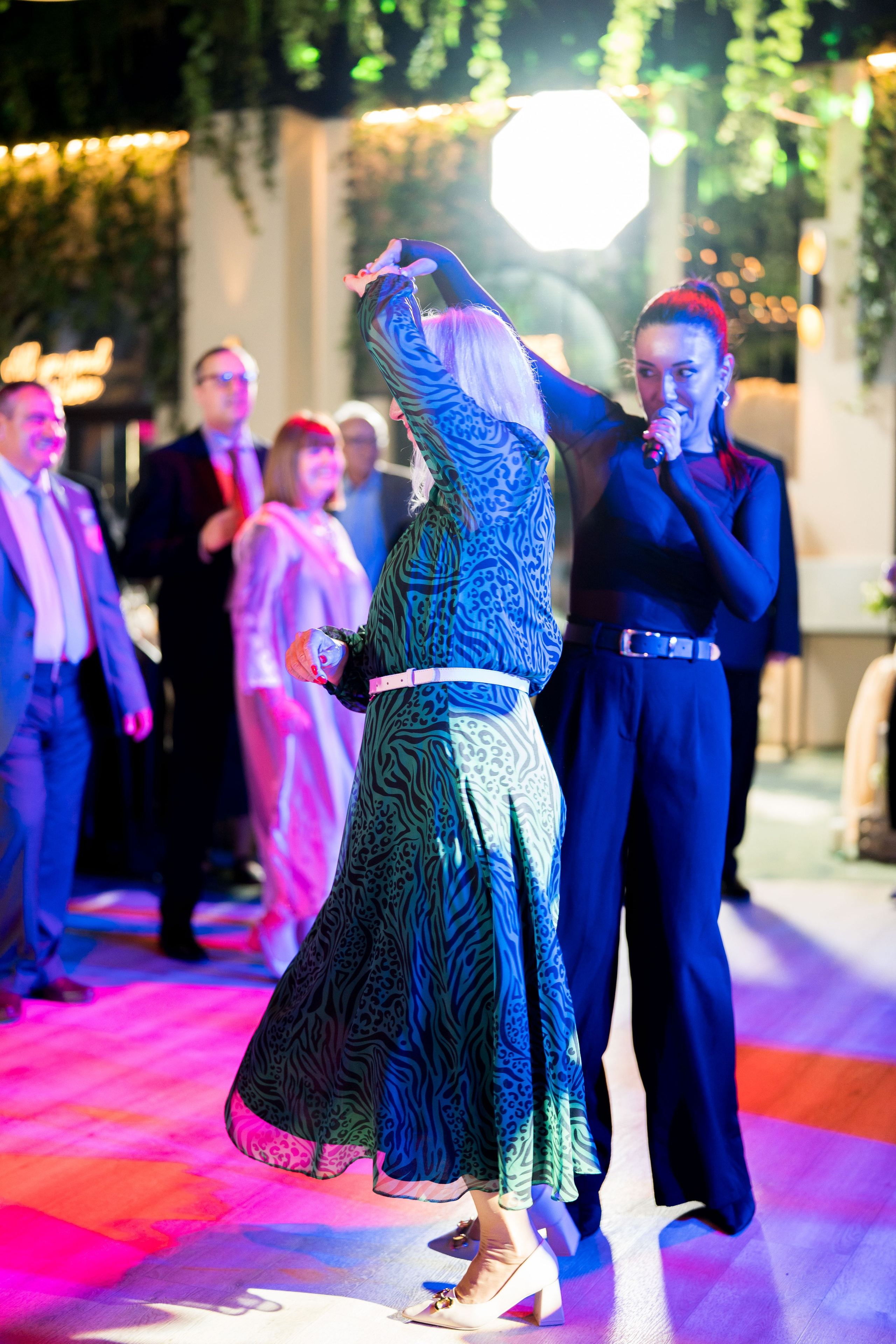 PARTY. Gabriel Florea — Fotograf nuntă București