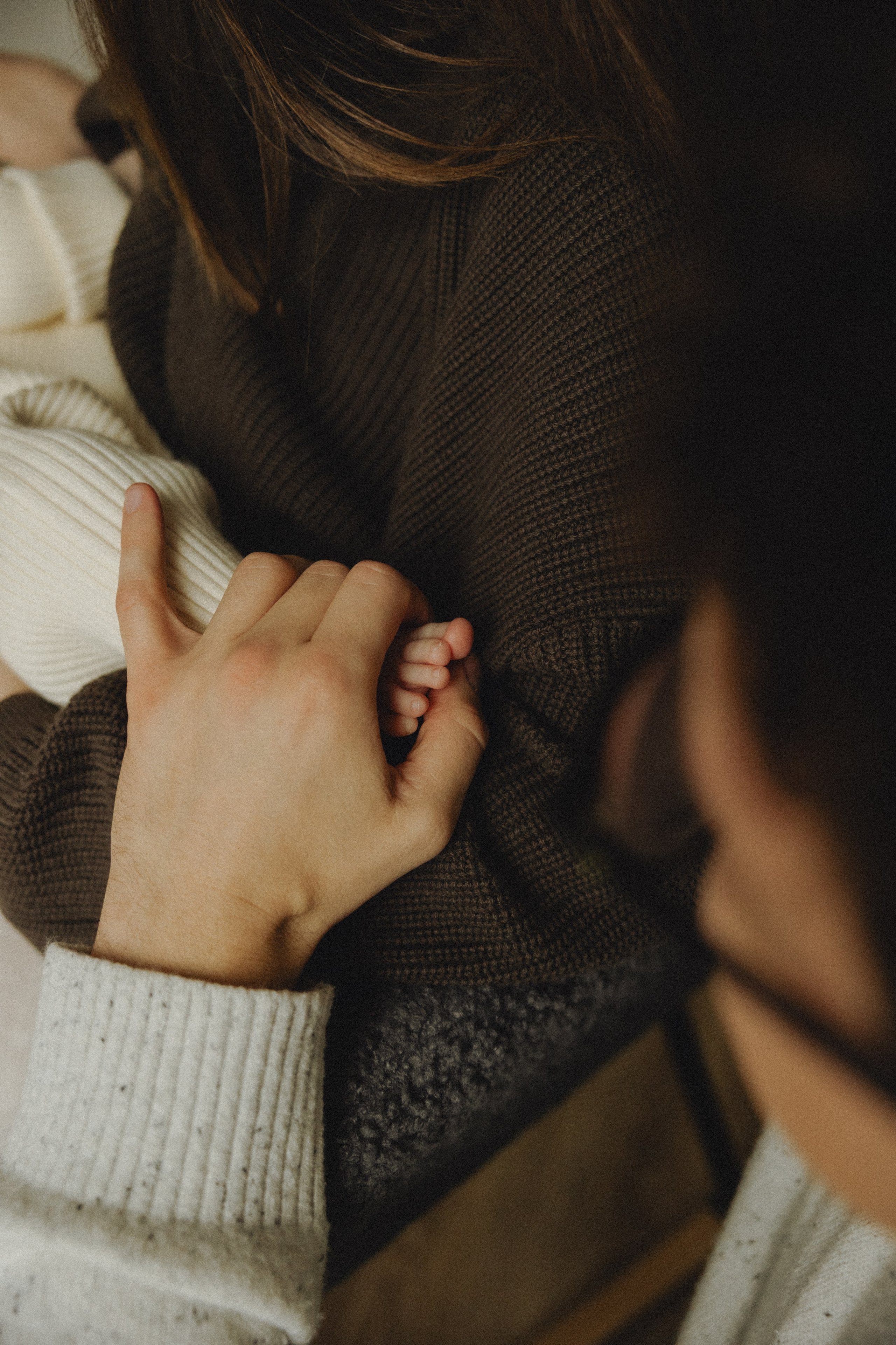 Naujagimio fotosesija namuose | 2025. Vestuvių ir šeimų fotografė Lena Bondarenko / belove photo