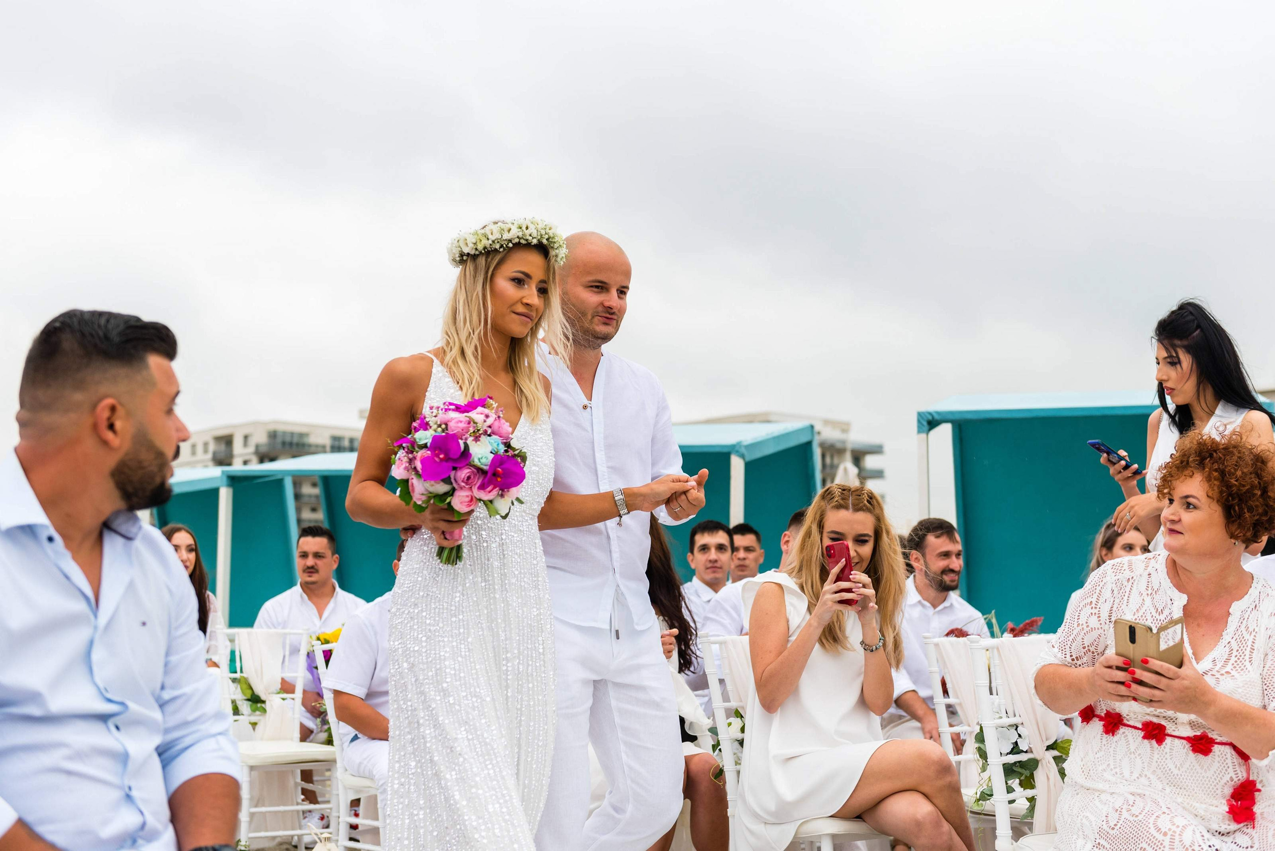 Cununie civila pe plaja Oneiro