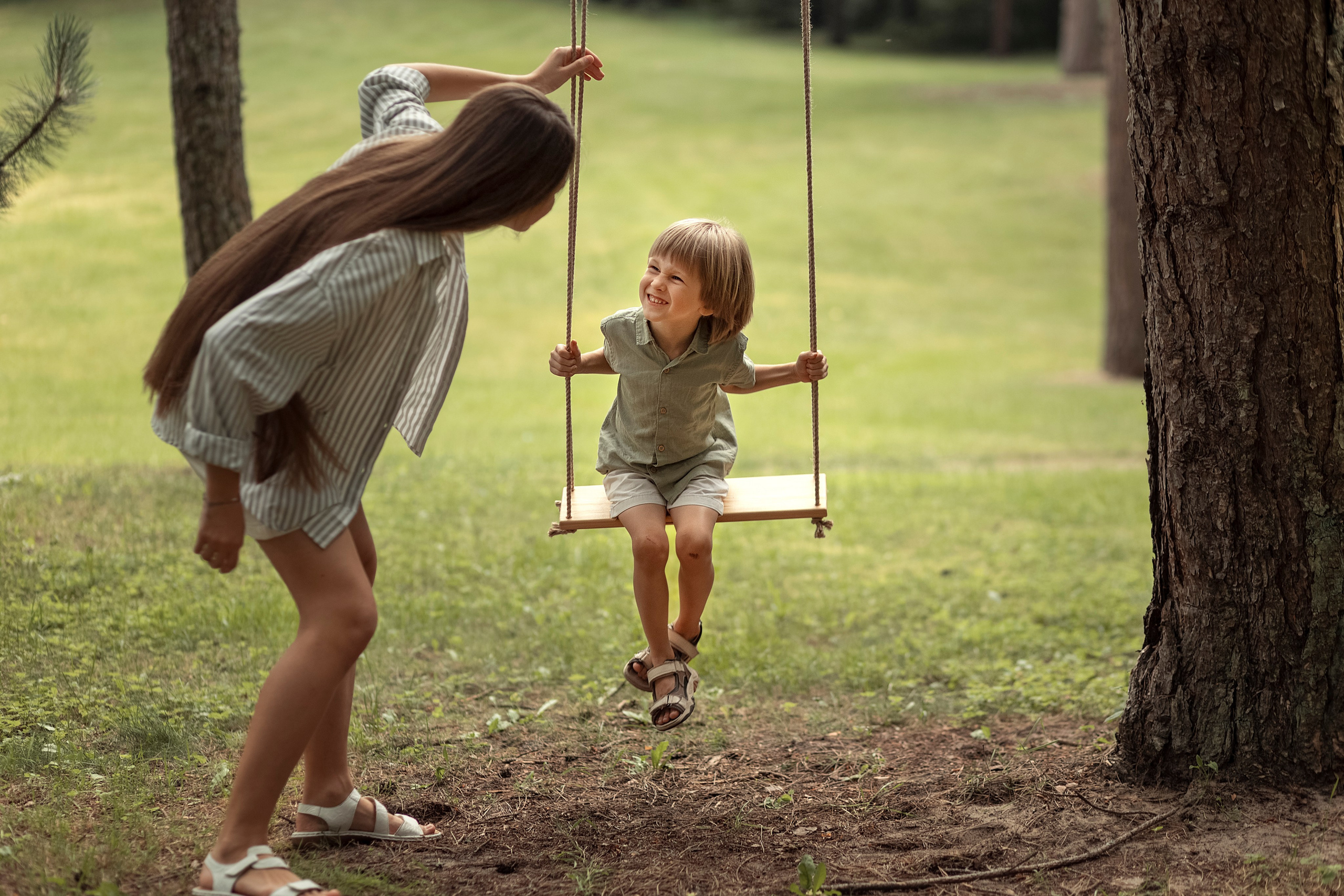 Наташа, Юра, Ксения, Лиза и Арсений 2025. Fotograf rodzinny i dziecięcy w Warszawie Mila Babrouskaya