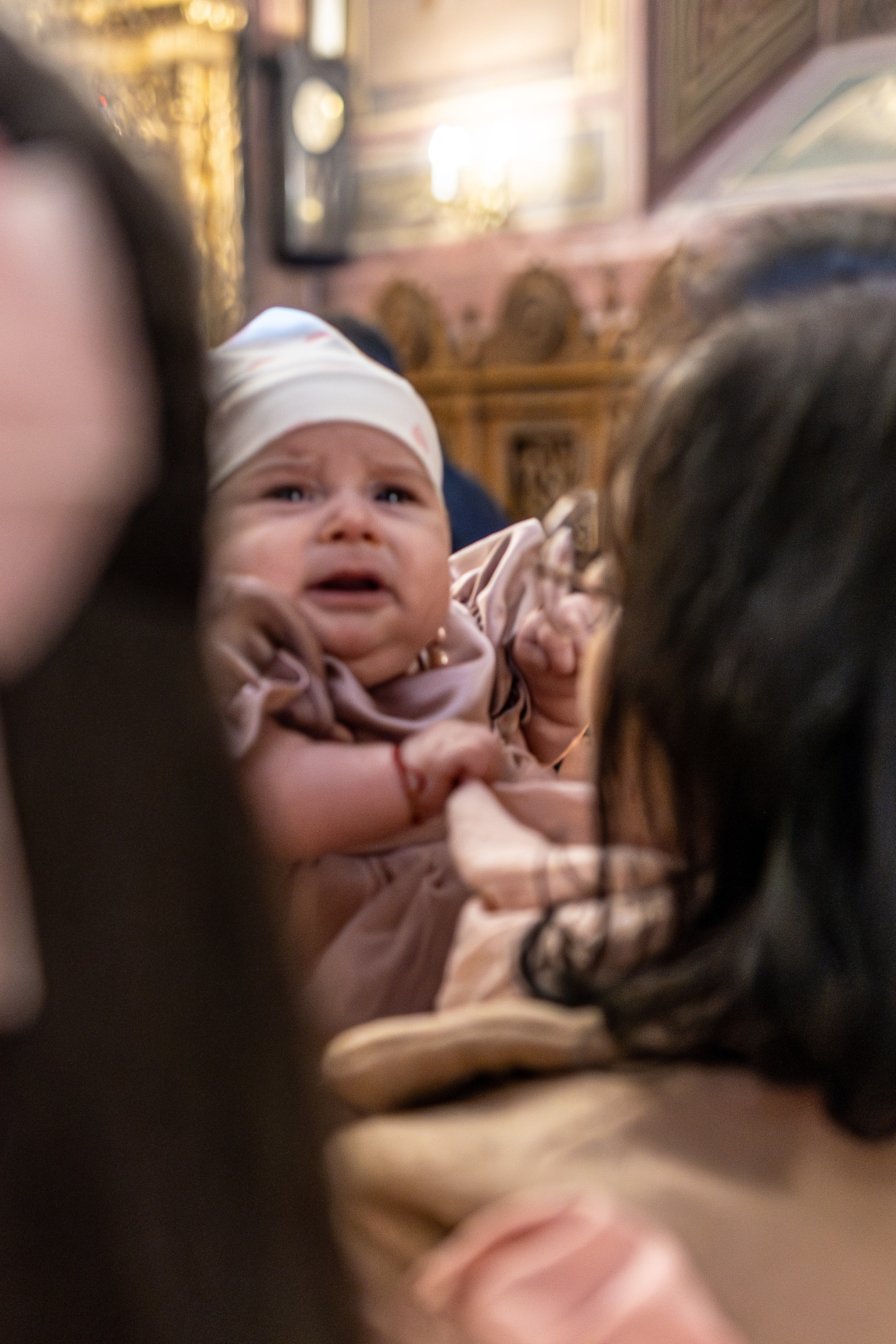 Roua-Maria. Fotograf. Lucrez cu oameni, produse și spații. Portret și fotografie creativă. Bacău, România. Lidia Savinoiu