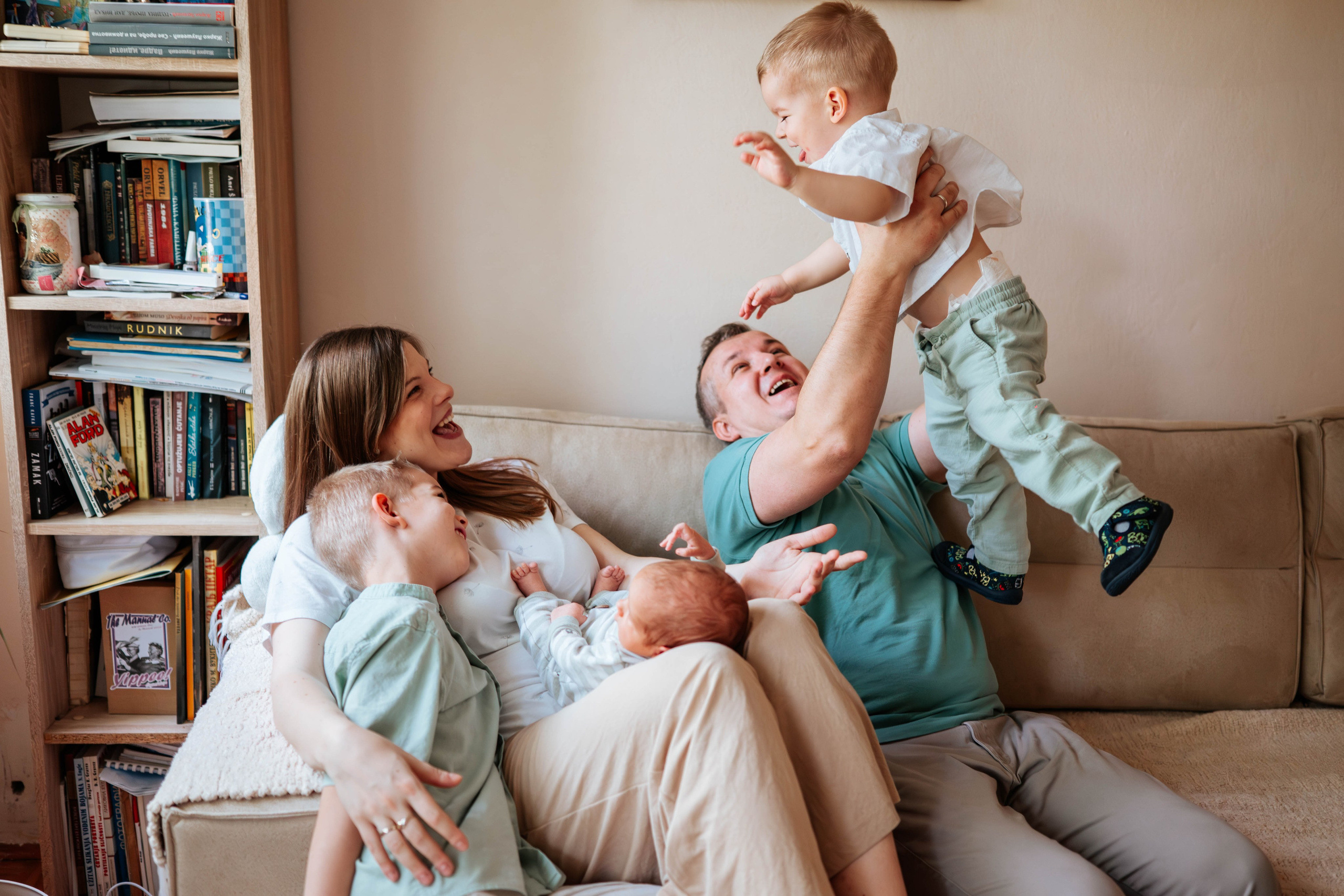 Bojan, Marija, Mihajlo, Viktor i Aleksa - porodično fotografisanje. Dečiji i porodični fotograf