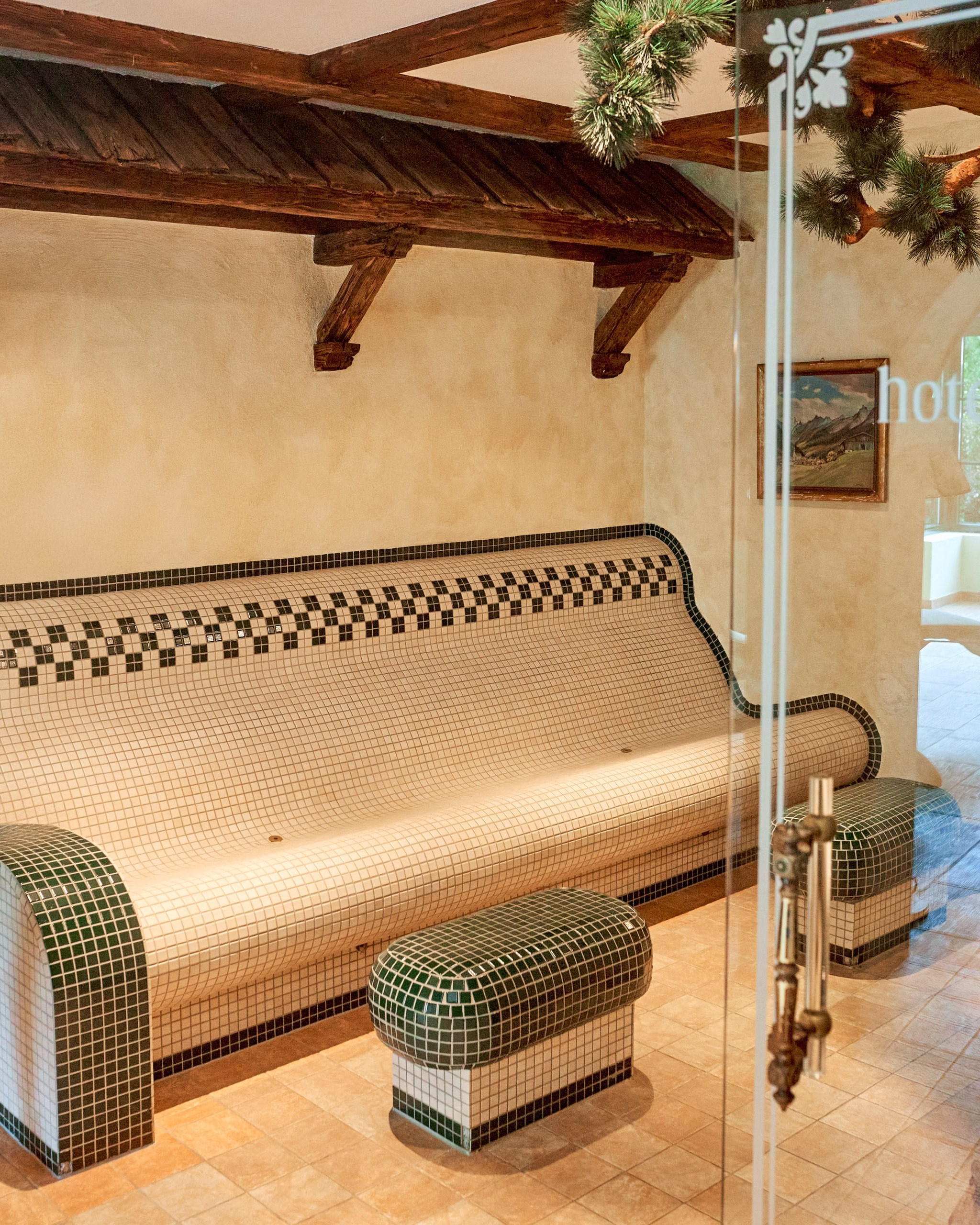 Hotel-Fallstudien: Professionelle Foto- & Videoproduktion für die Hotellerie. 808Media – Professionelle Foto- und Videografie für Restaurants, Hotels, Events und Hochzeiten in Innsbruck und Tirol